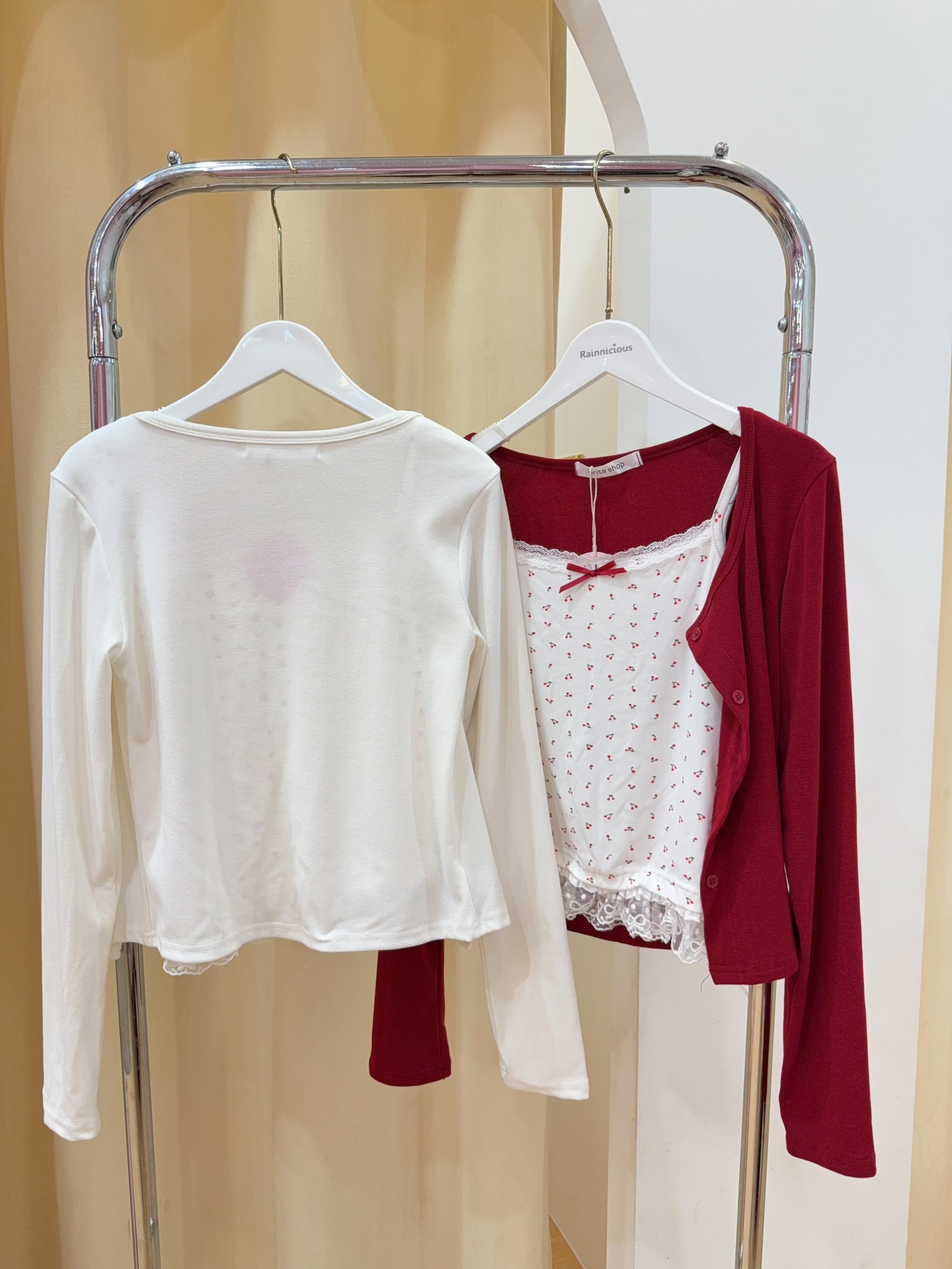 蕾丝花边小樱桃吊带背心+开衫外套 两件套R2925