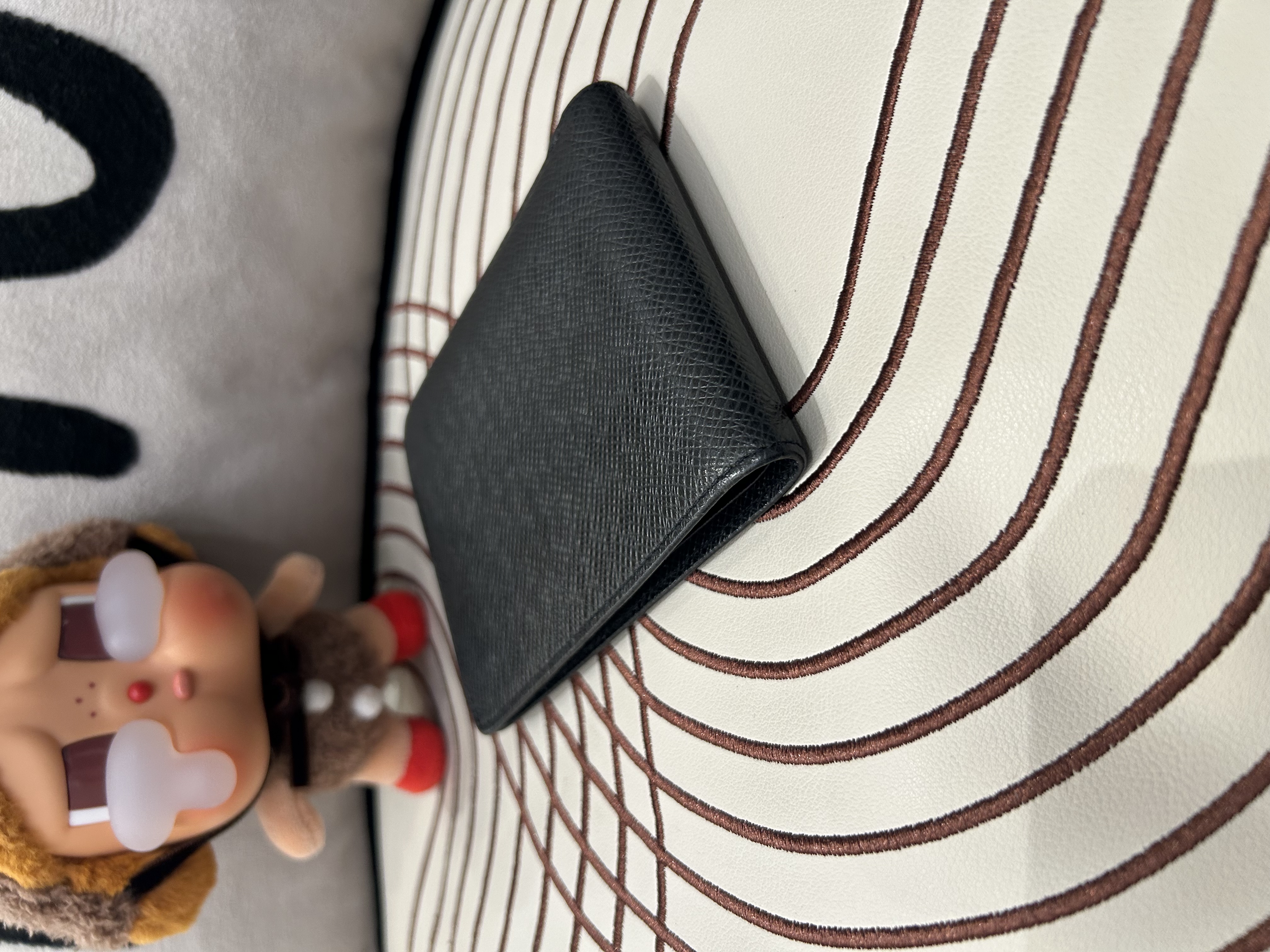 LV wallet Calfskin Black 100%Authentic, 90%New