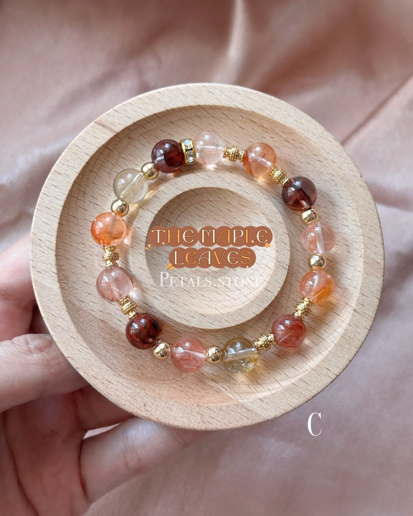 THE MAPLE LEAVES🍂 