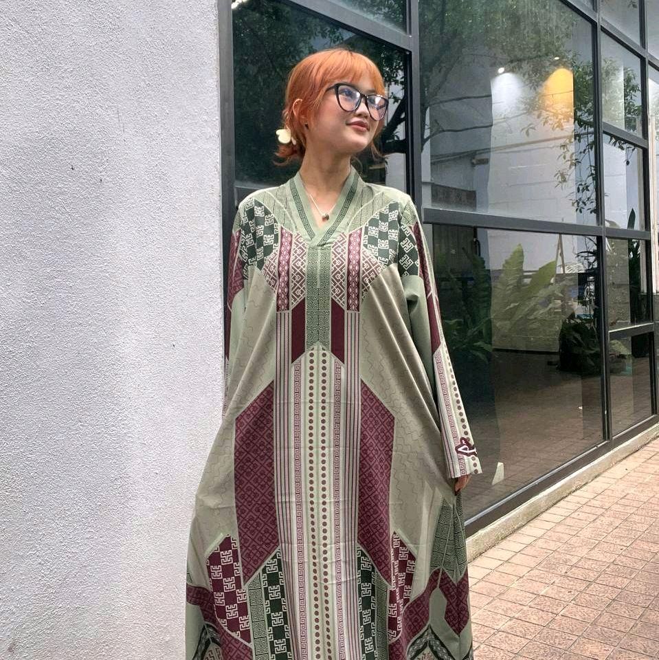 SAHARA  in Matcha Strawberry