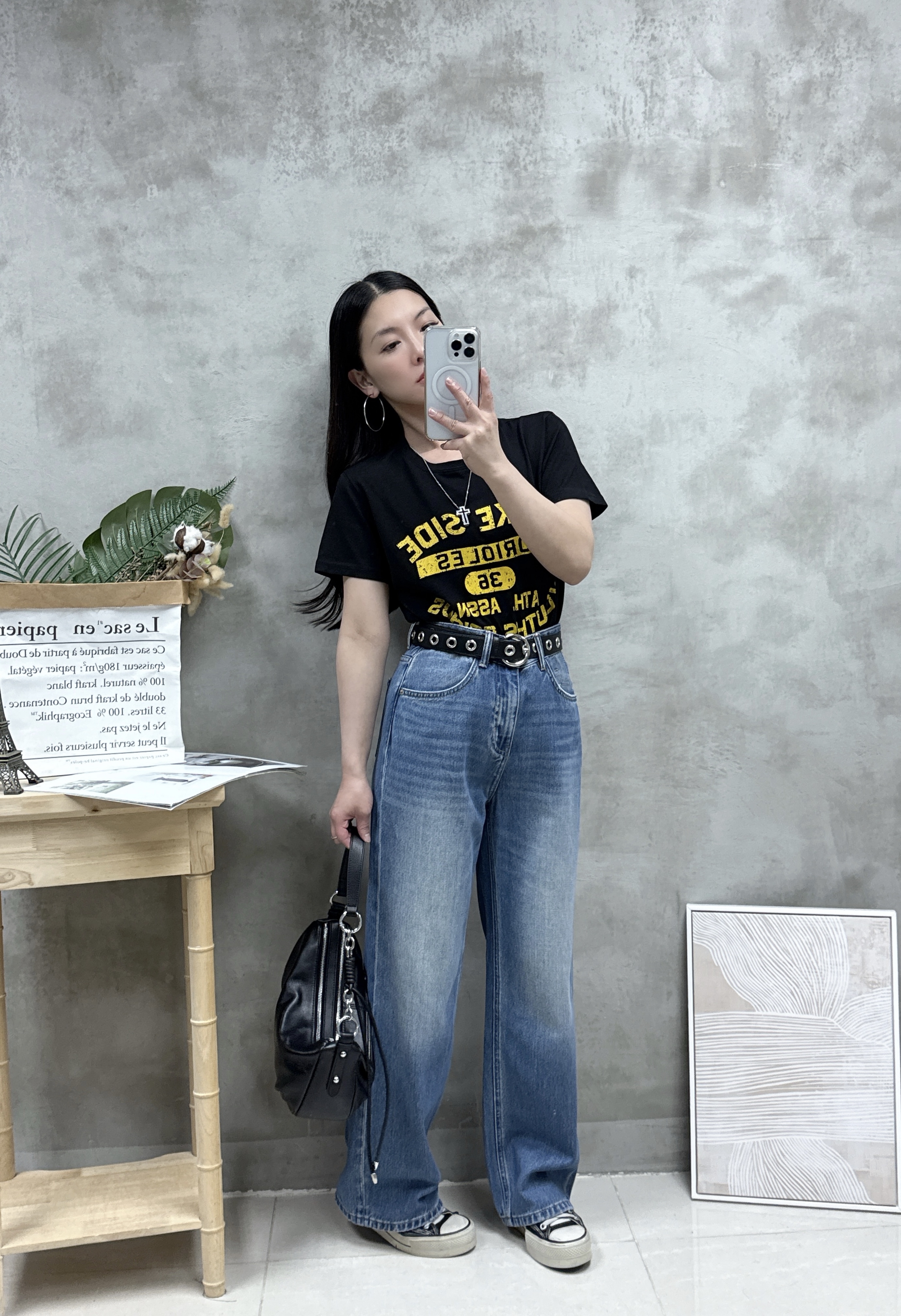 F01 拼色英文字Tee