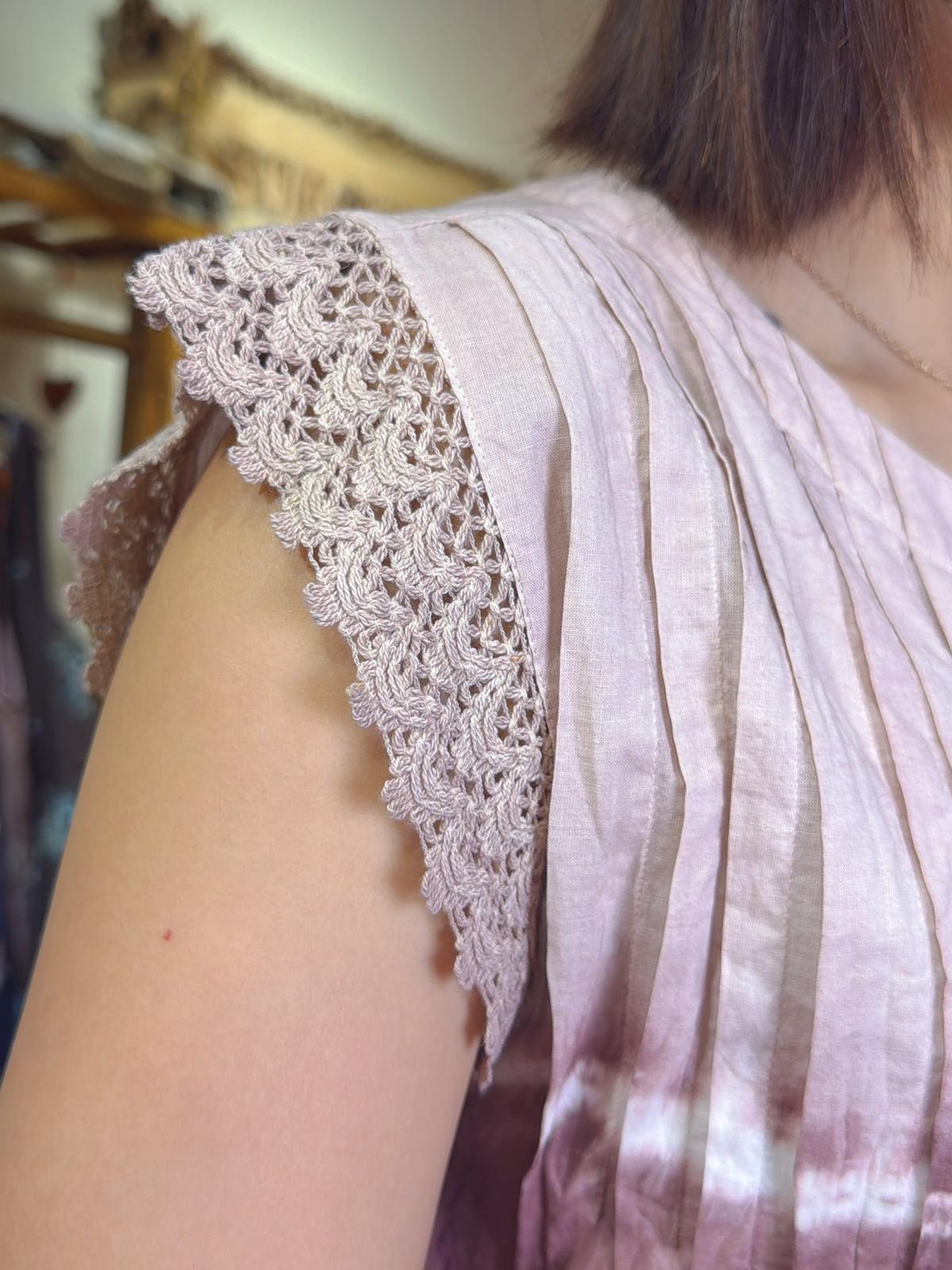 2189 Ash Purple Accordion Front Lace Sleeve Top