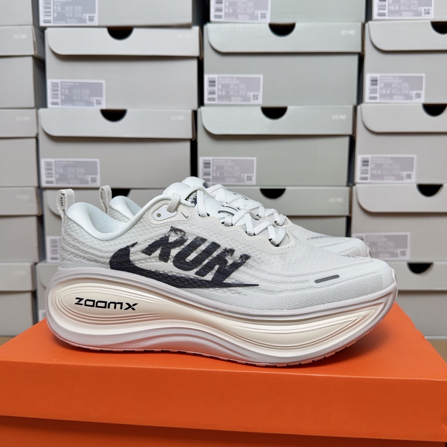 Nike Air Zoom Vomero Plus 'Run' IH2268-100