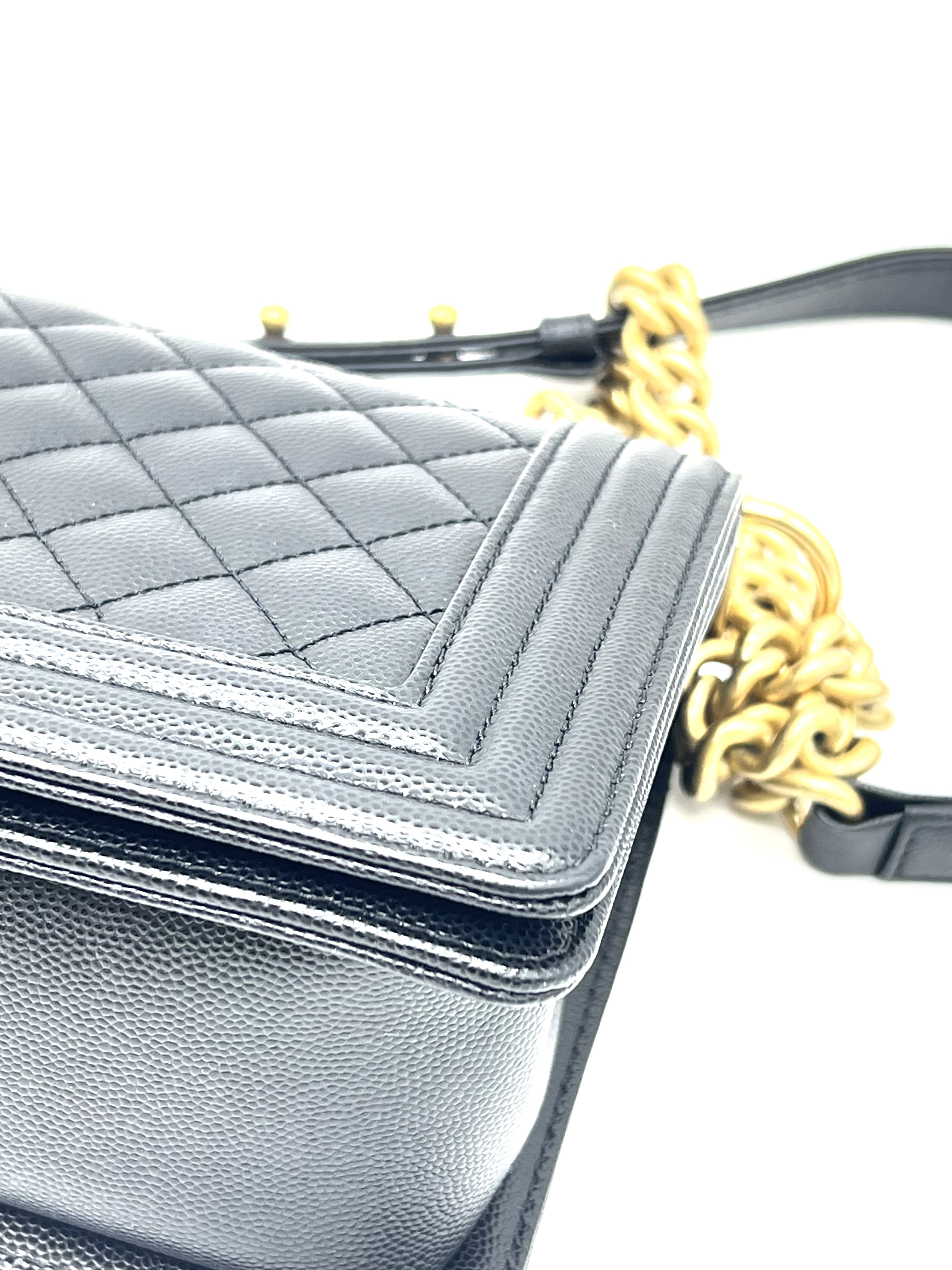 Pre-Owned CHANEL Boy 25 / Product Code: 26042211