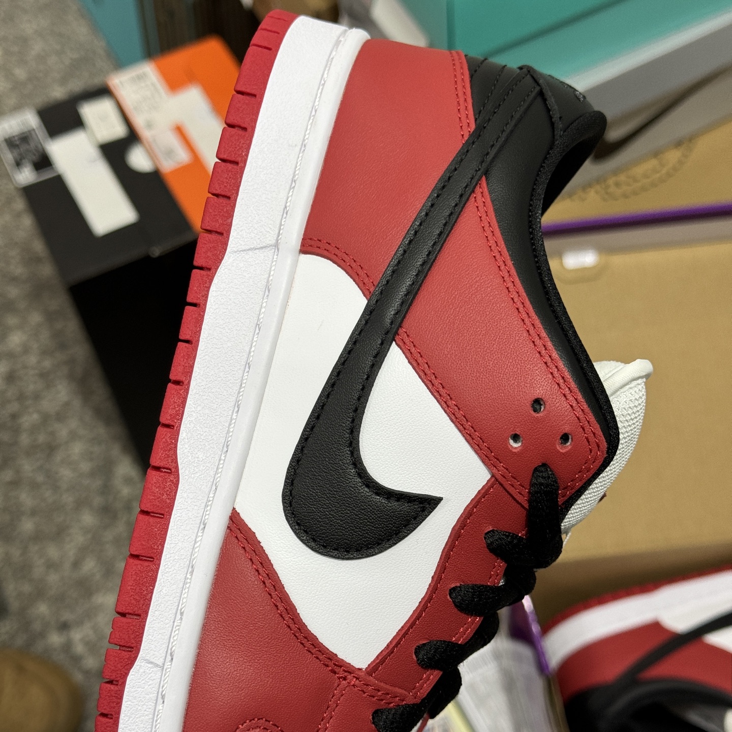 Nike SB Dunk Low Pro "Chicago" BQ6817-600