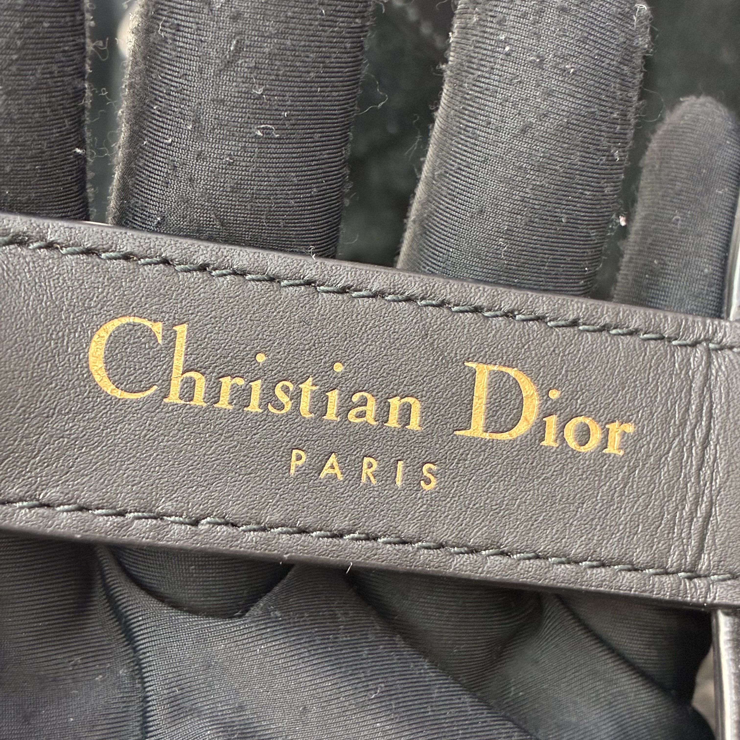 Dior Toujours 黑色土著包