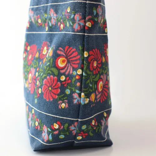 日本品牌🗾印度🇮🇳製造東歐傳統刺繡設計手拎帆布包現貨😍