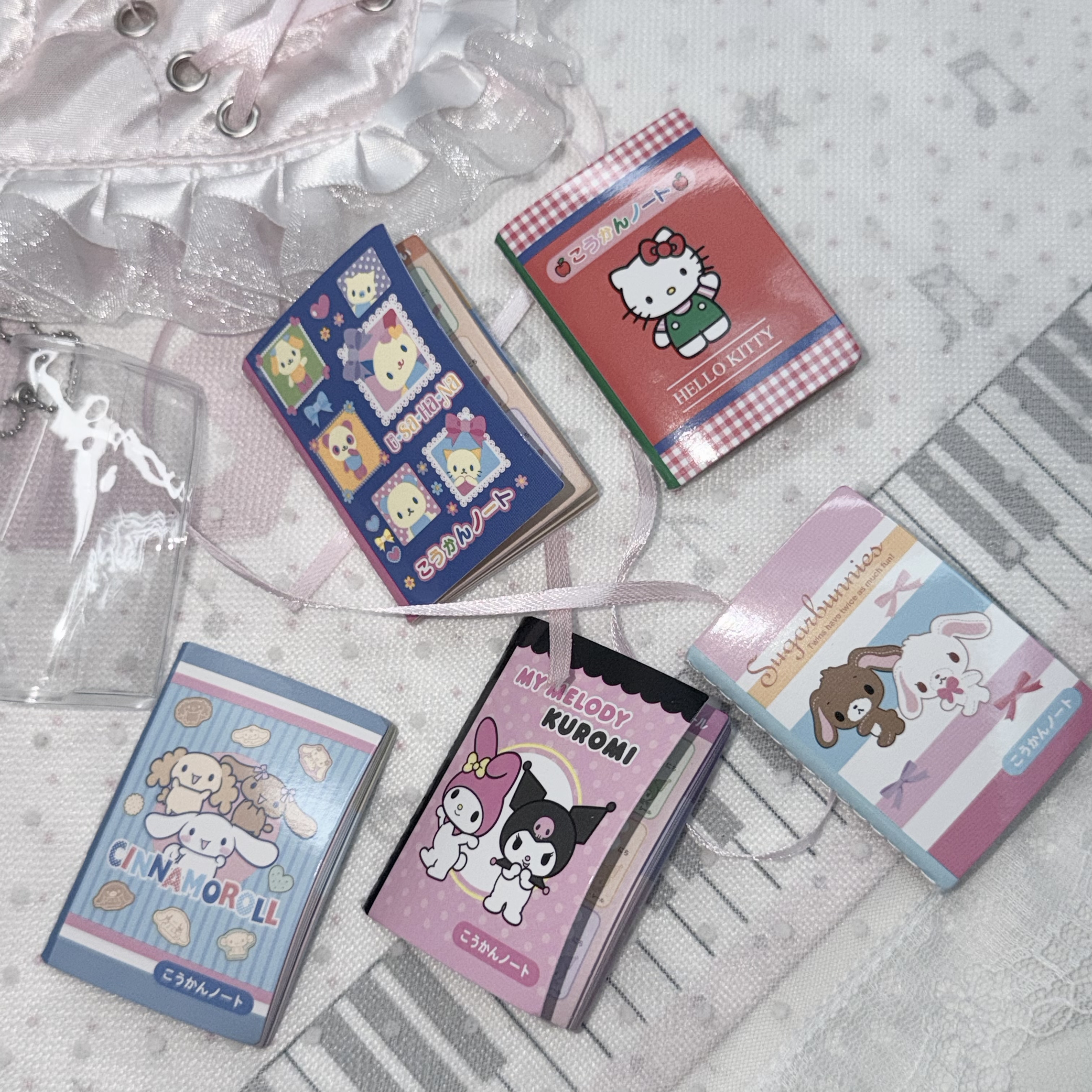 Sanrio 迷你書仔造型扭蛋