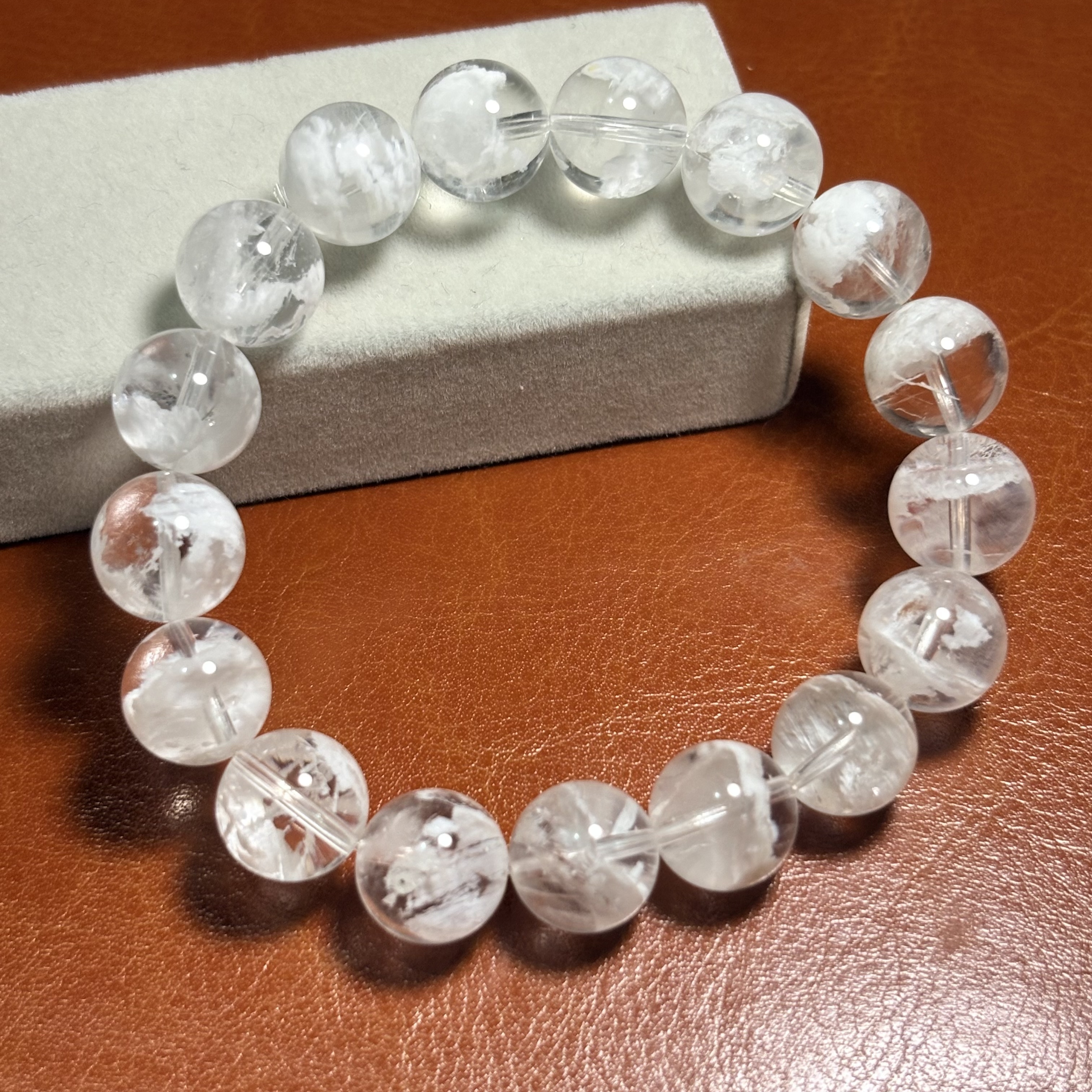 雪花緍紗白幽靈手串 No.4567 丨規格：12mm珠17cm手圍