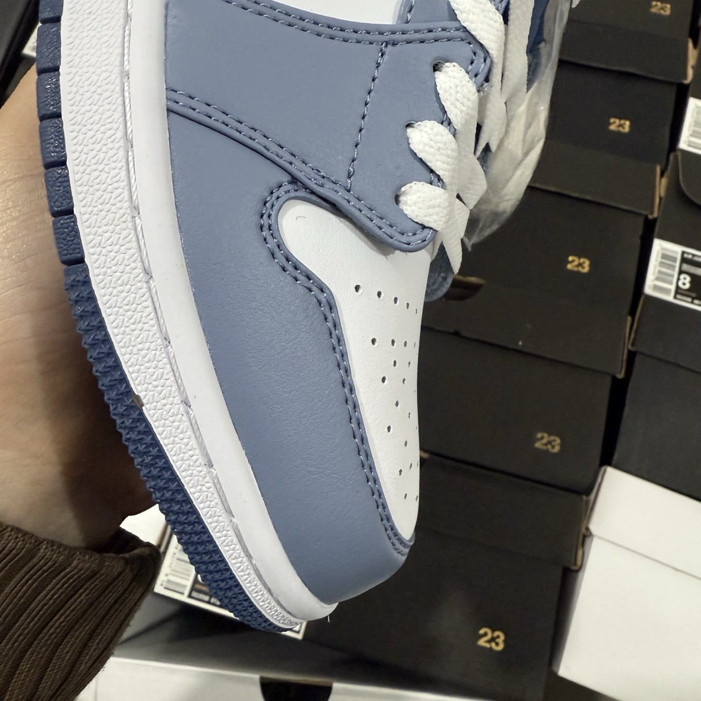Nike Air Jordan 1 Low “Ashen Slate”553558-414