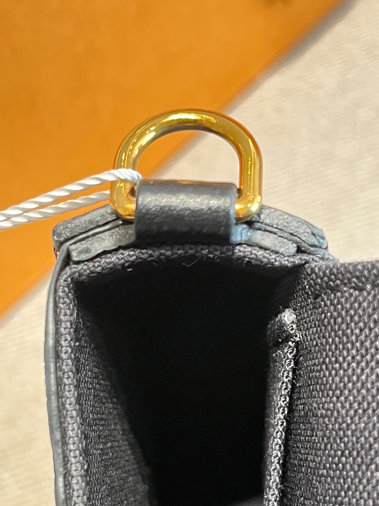 【預訂貨品】LV黑色全皮印花三合一 