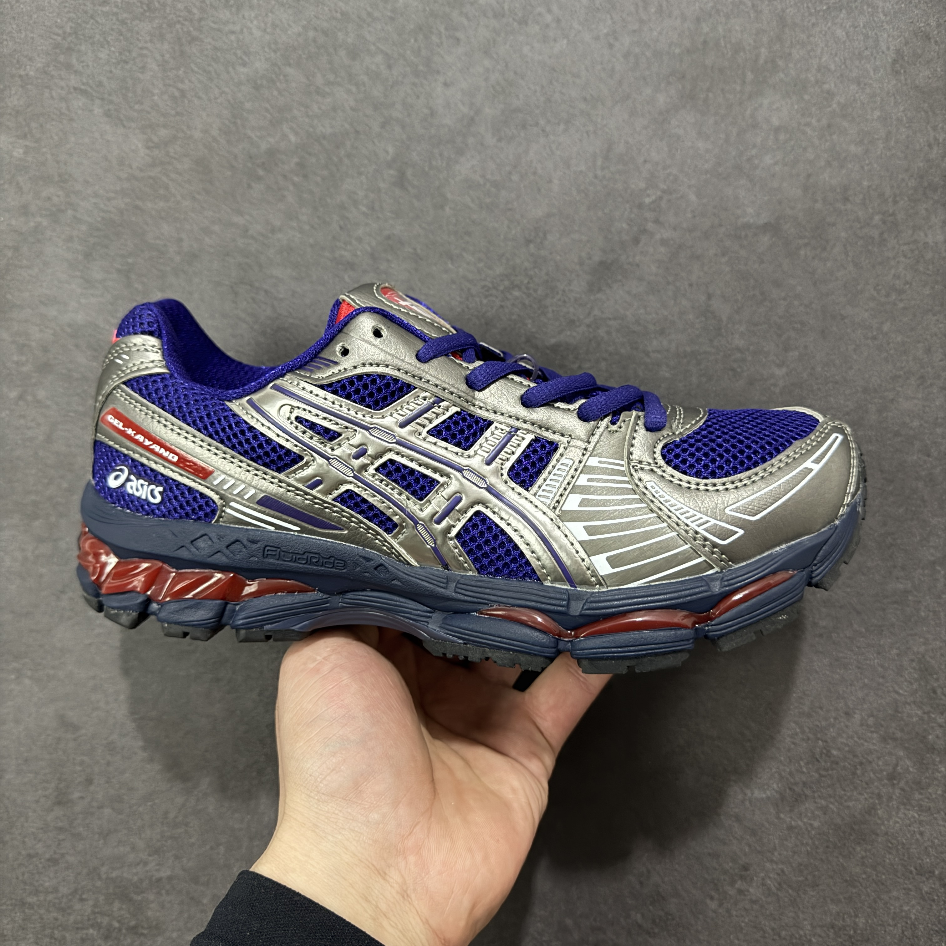 ASICS Gel-Kayano 12.1