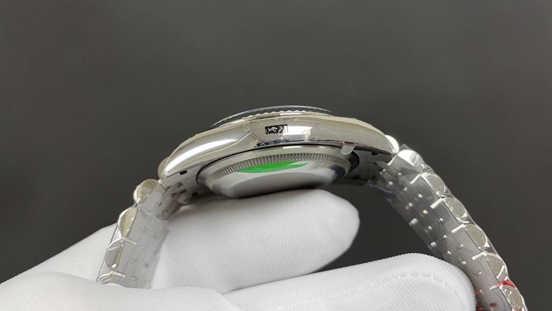 🌐今日推荐 劳力士 日志 棕榈叶 橄榄绿 36mm 自动上链机械 顶级品质 出货实拍✈️