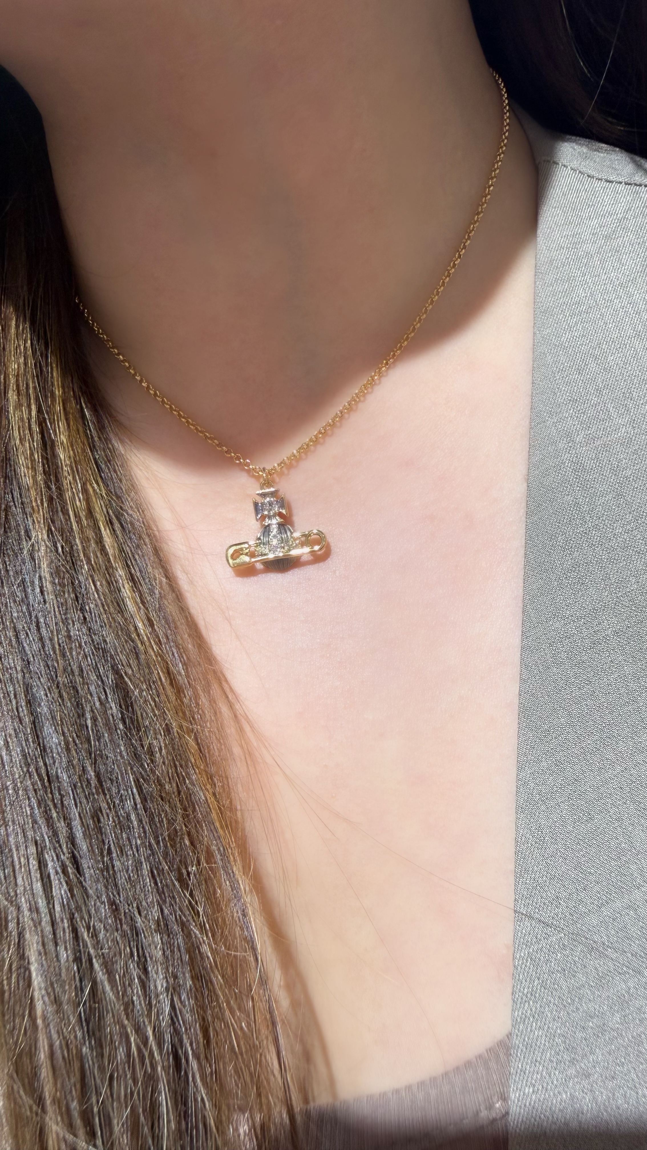 VW Kitty necklace dark grey/g