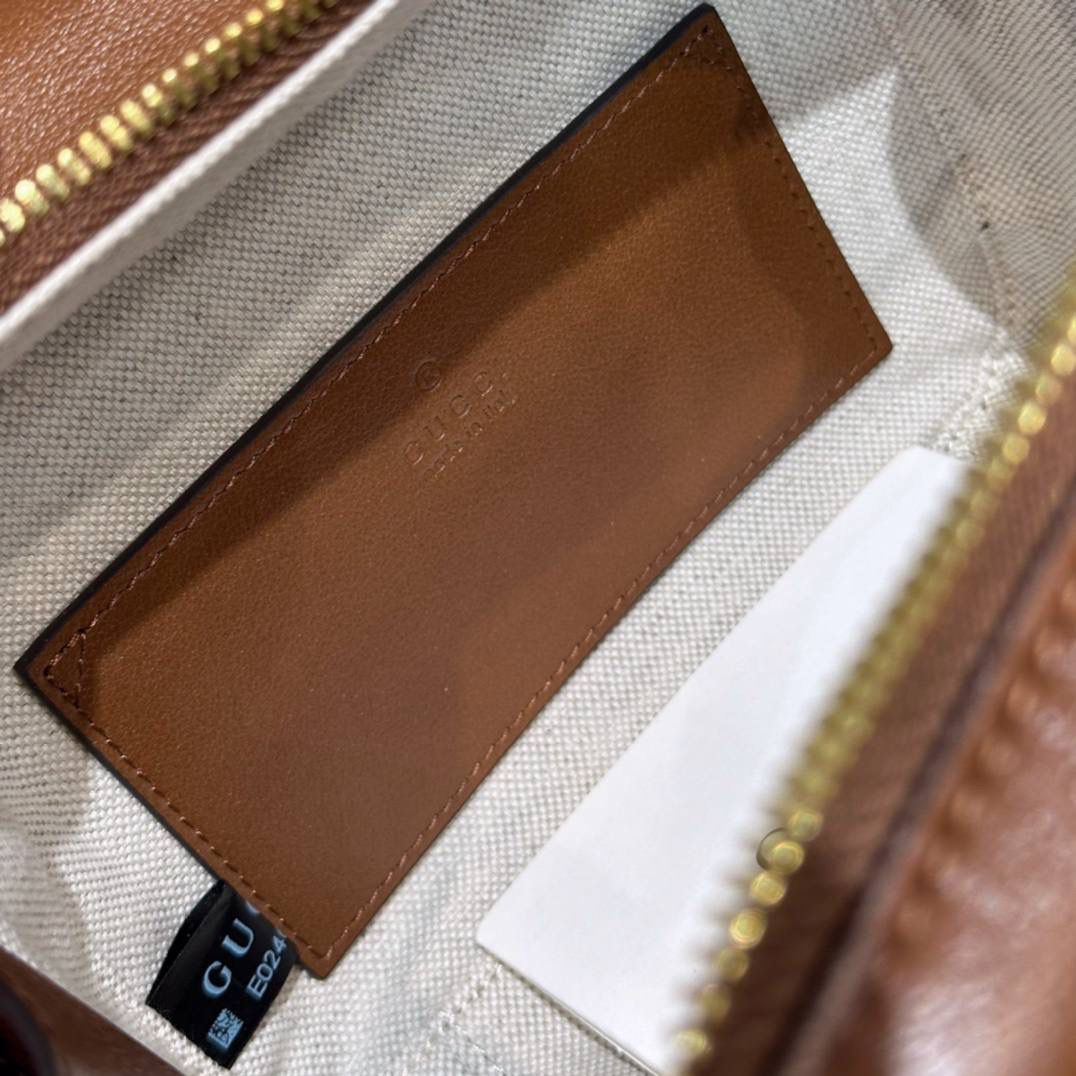 ▪大货实拍 𝐆𝐮𝐜𝐜𝐢 𝐁𝐥𝐨𝐧𝐝𝐢𝐞系列产品 型号：744434 尺寸：17*15*9cm