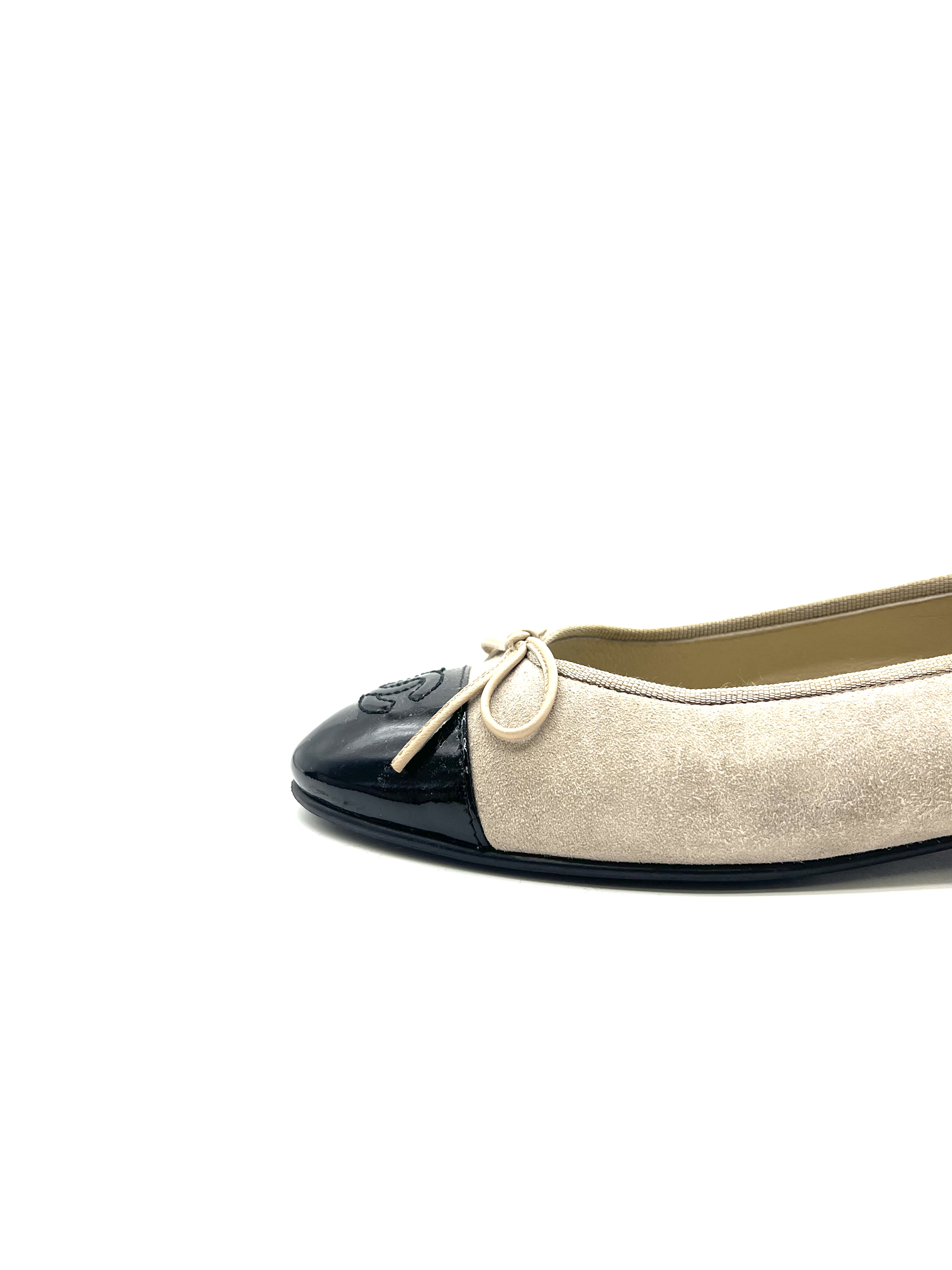 Pre-owned Chanel Two-color Ballet Shoes / Product Code: 26052103