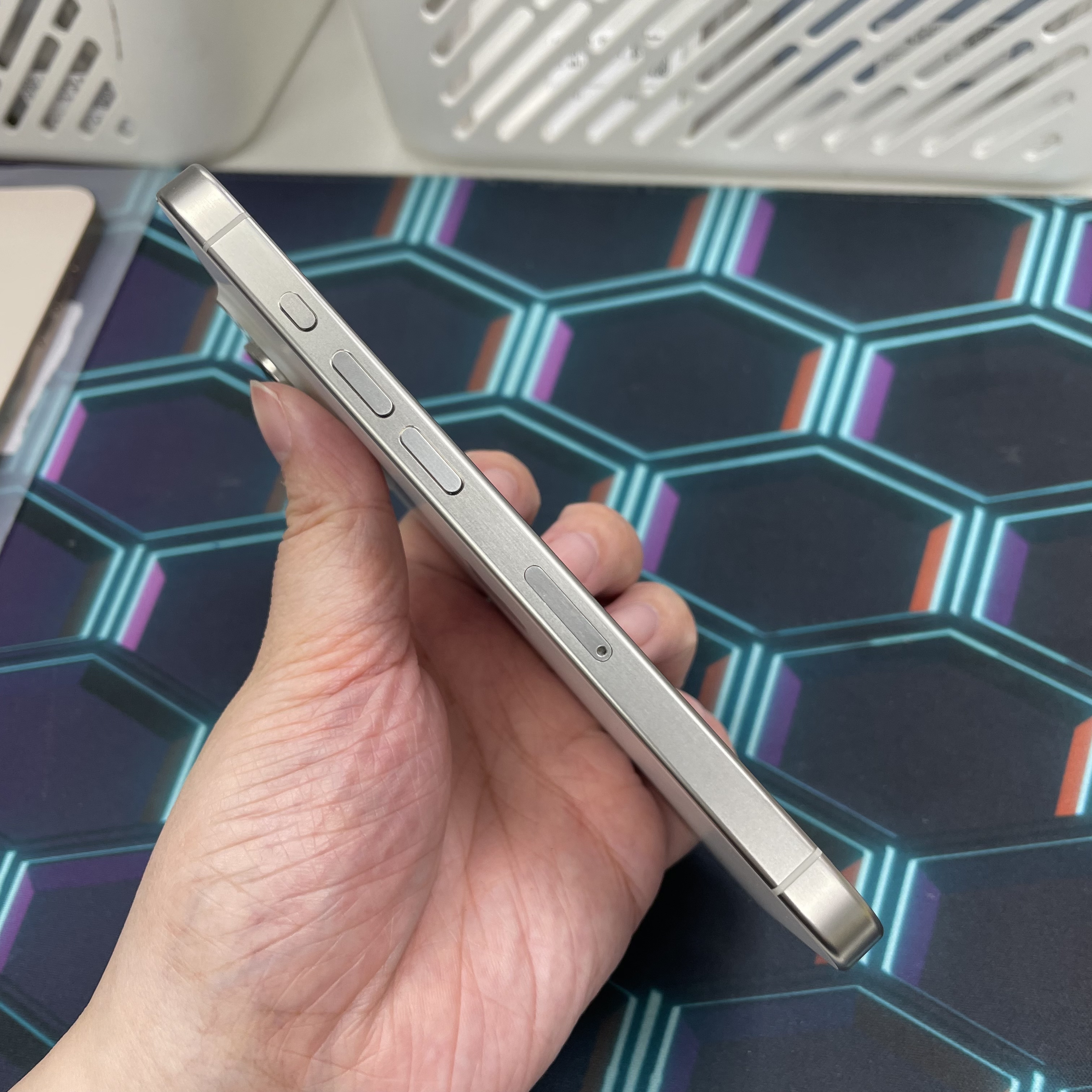 *6444 15 pro 勁靚機 128GB 電81 白色 white