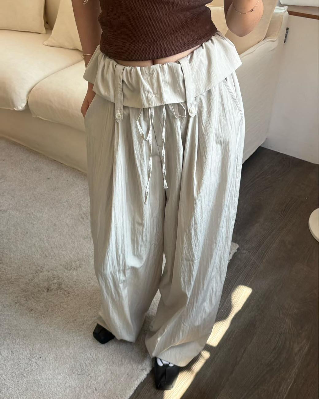 反摺腰頭皺布寬身褲