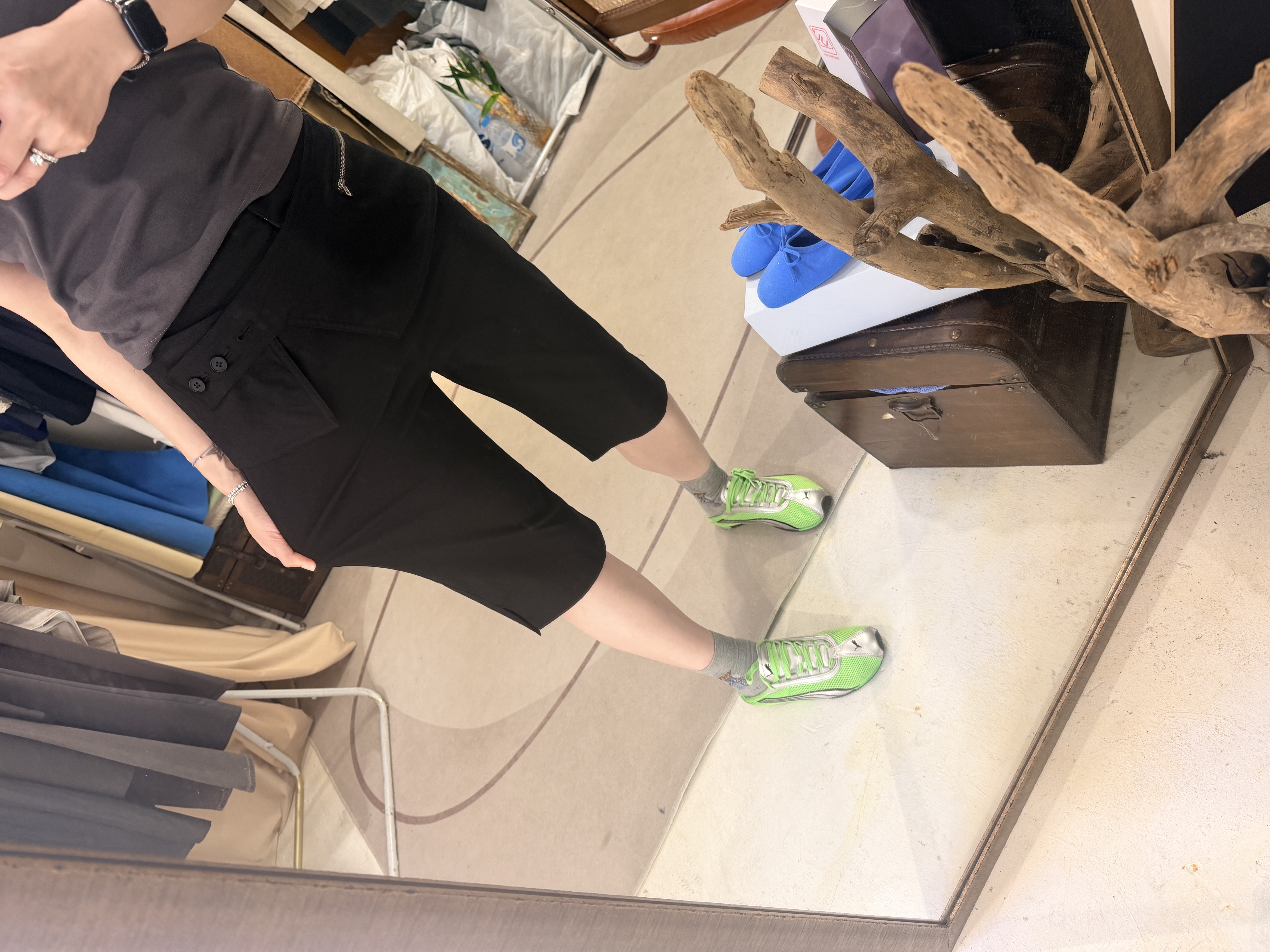 Shorts with belt