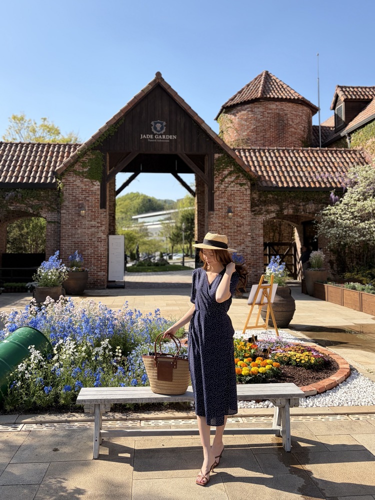 [限量!!] Isa Dotted Wrap Dress