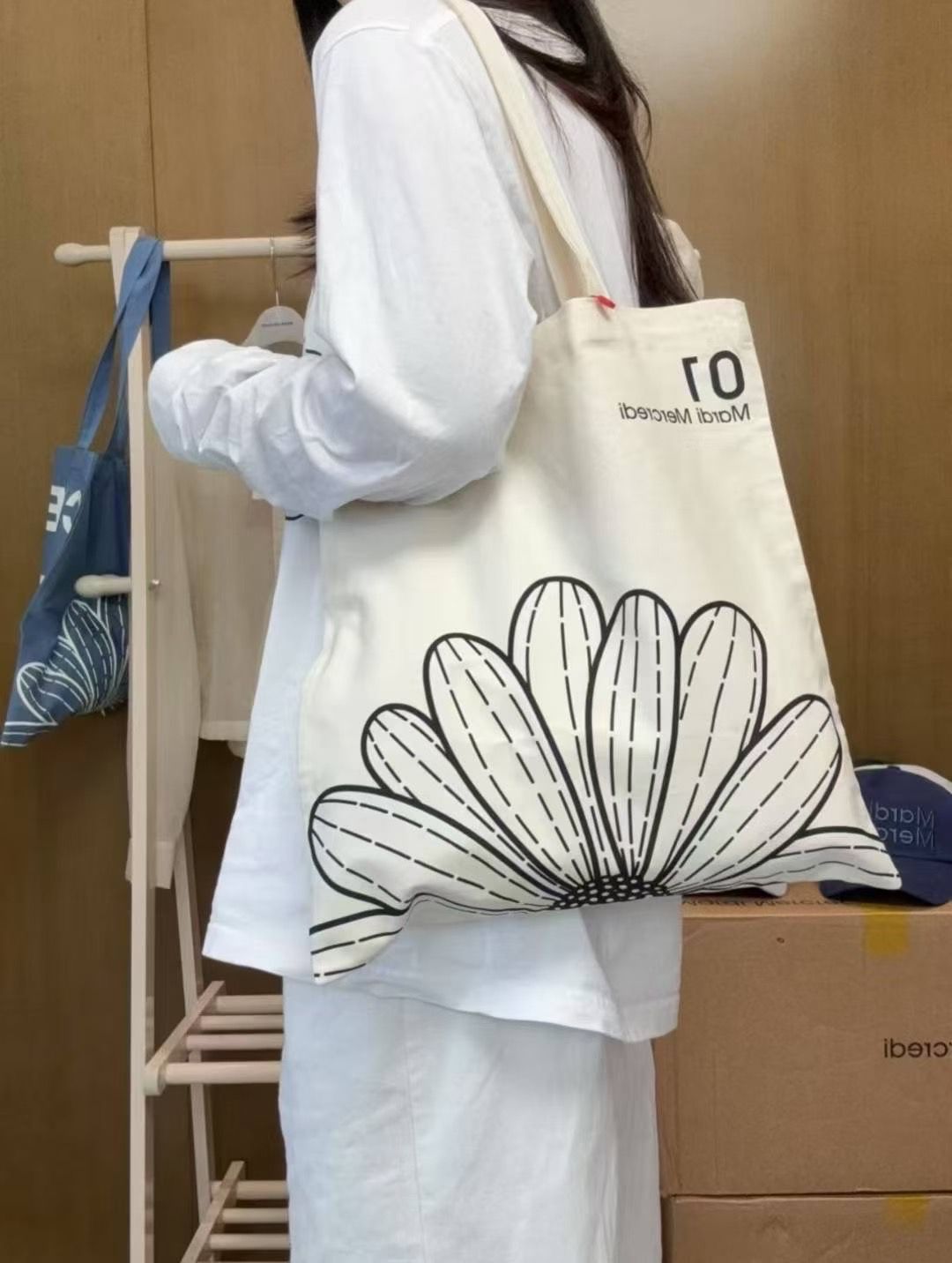 🇰🇷Mardi Mercredi CANVAS BAG FLOWER 香港現貨