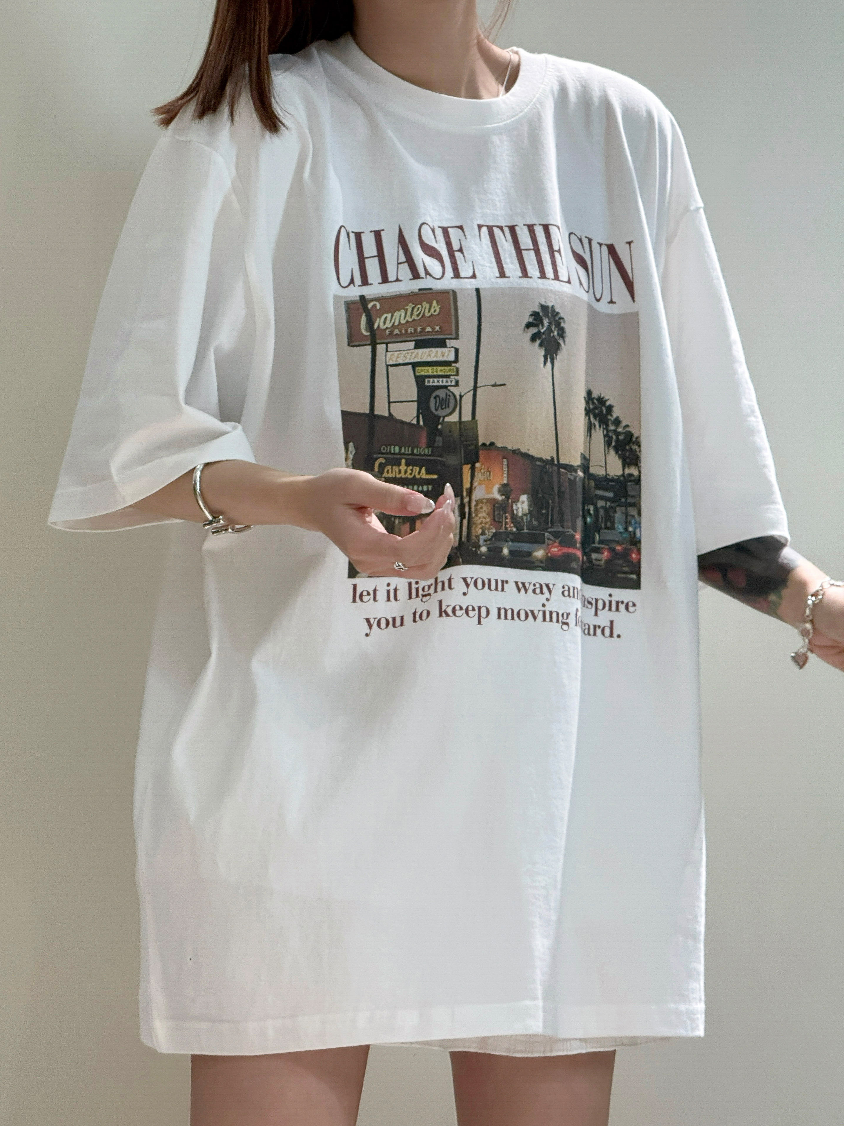 𝐔𝐧𝐢𝐬𝐞𝐱 𝐬𝐭𝐫𝐞𝐞𝐭 𝐩𝐫𝐢𝐧𝐭 𝐨𝐯𝐞𝐫𝐬𝐢𝐳𝐞𝐝 𝐭-𝐬𝐡𝐢𝐫𝐭