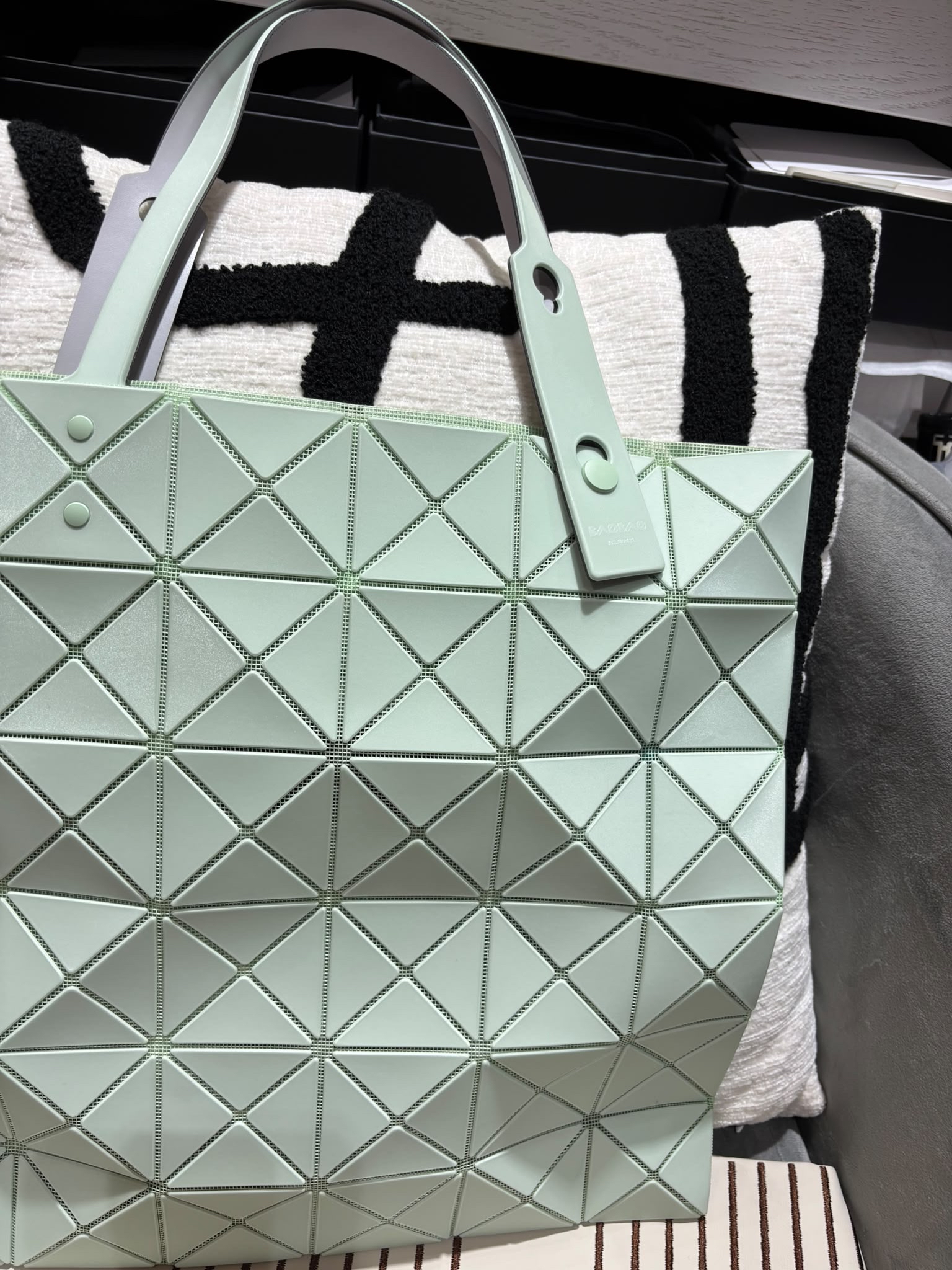 Issey Miyake Bao Bao Tote Bag 100%Authentic, 99%New ✅Dust bag