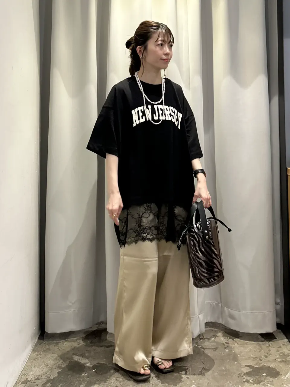 【✨️日本🇯🇵 pre-order lace長版tee✨️】 【共3色 | Free Size | 深灰 / 米白 / 黑色】