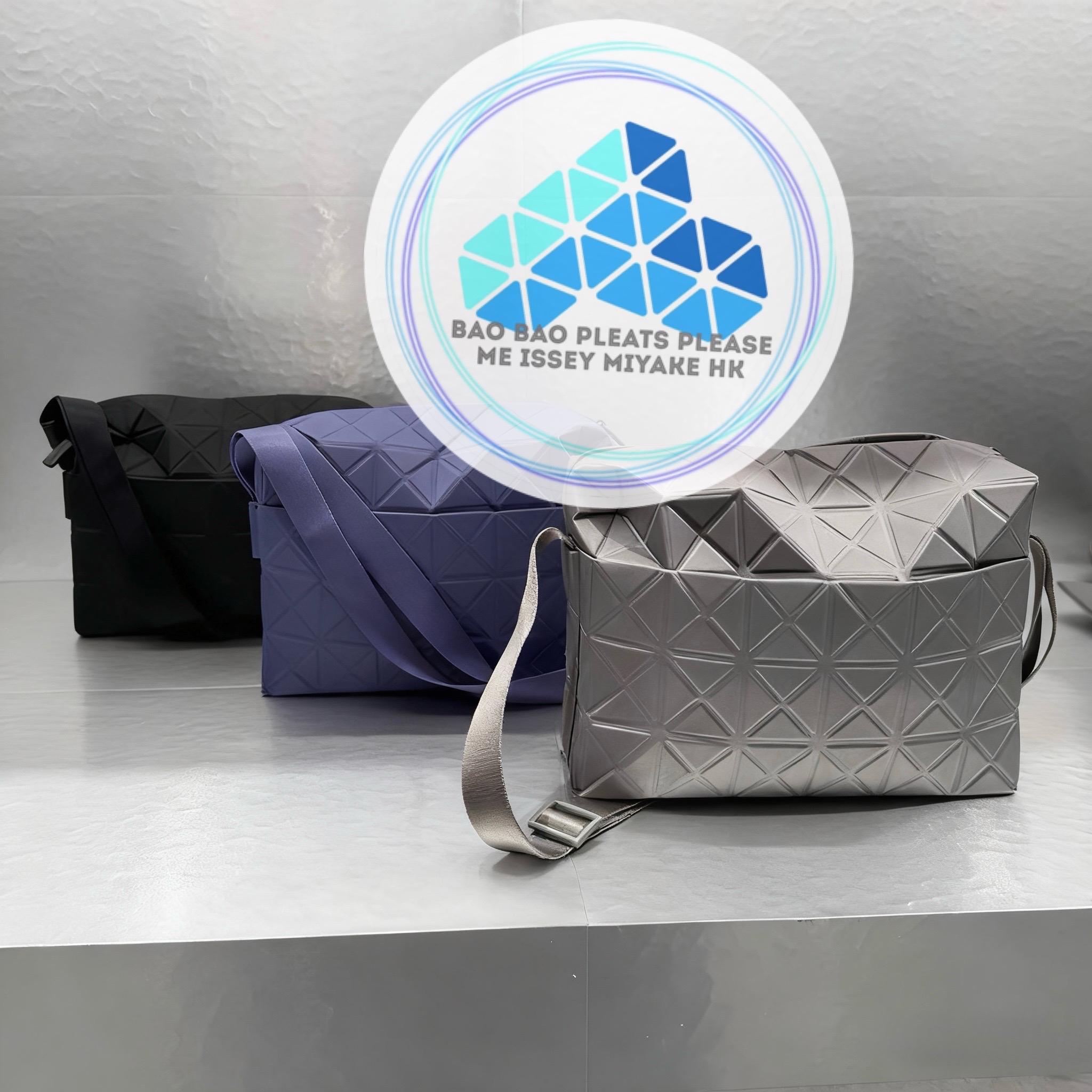 BAO BAO TRACK 啞面斜孭袋one-tone crossbody bag 細尺寸S size