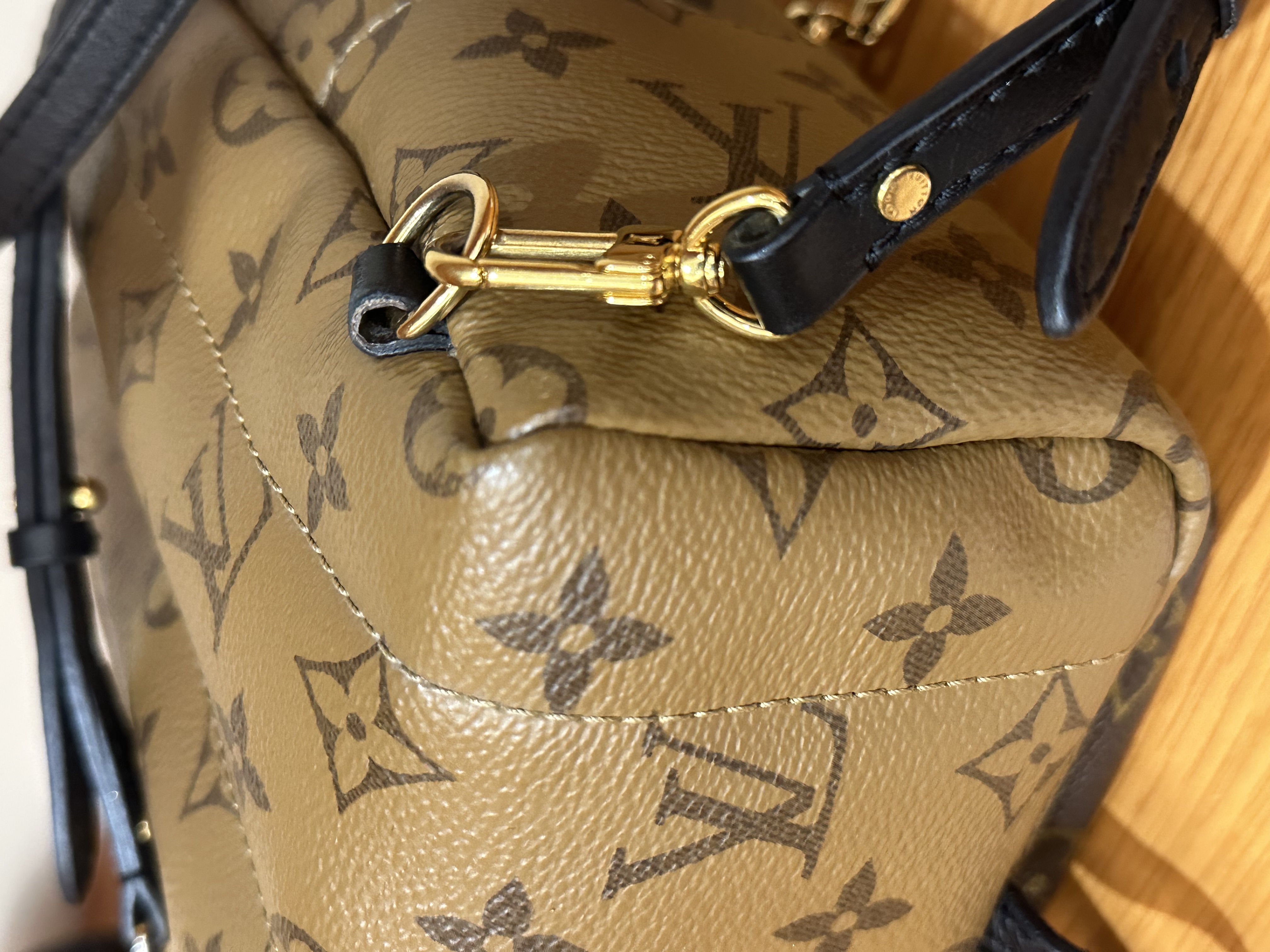 直播貨品 |  [1個-$100 2個-$300］ HH06