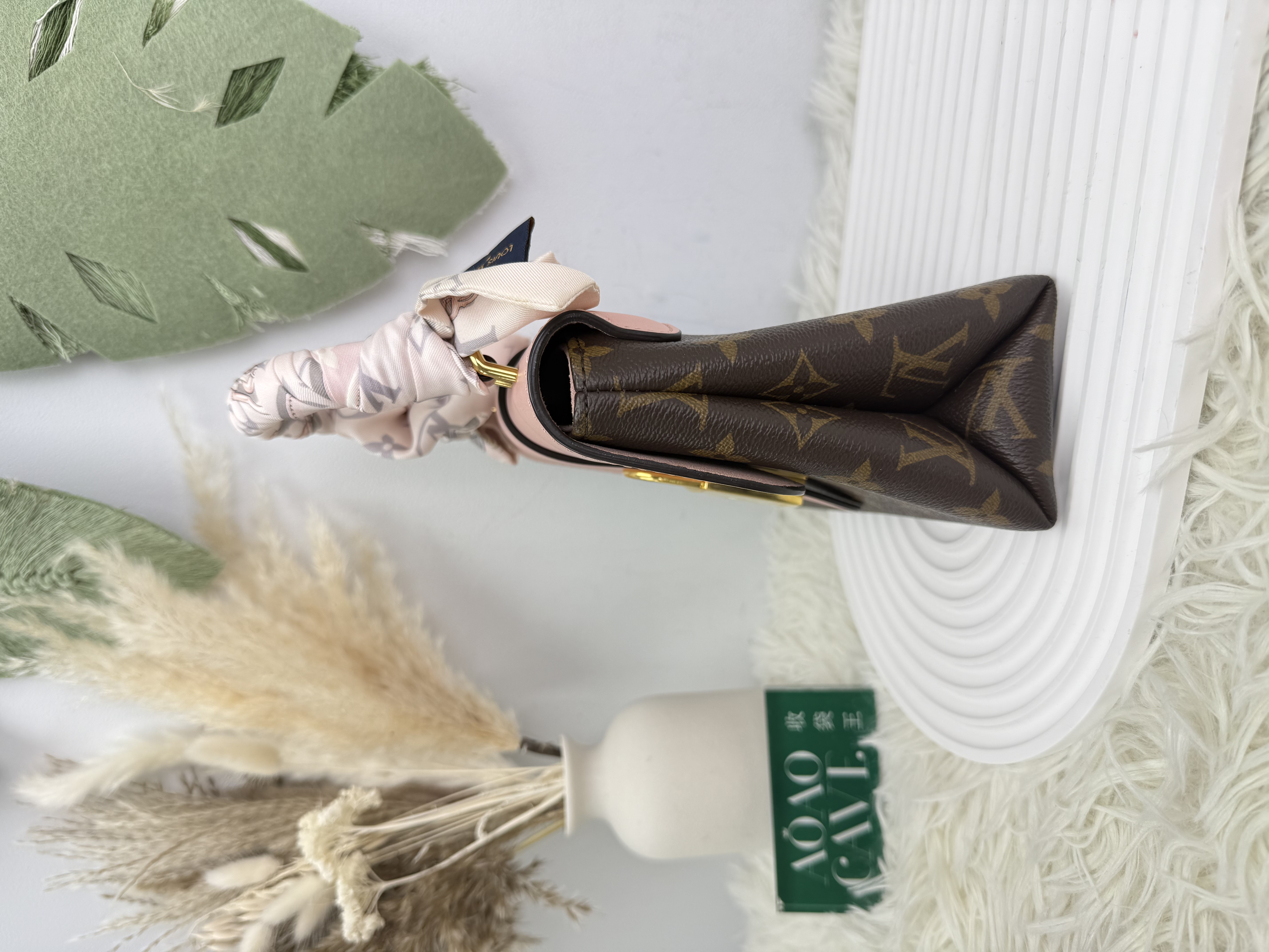 Lv👜 PRE OWNED 🛍️ locky bb金色鎖頭郵差包+Twilly 有塵袋 