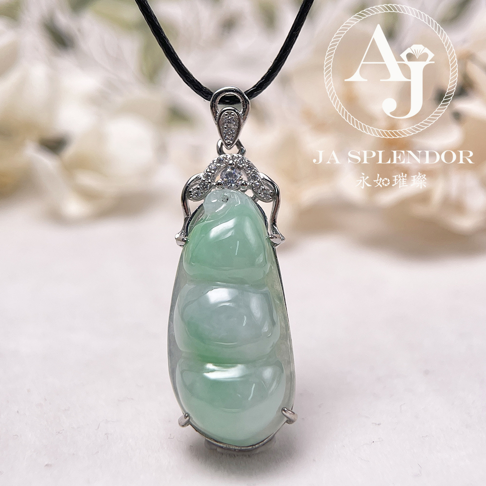 JNS-62 天然翡翠A玉 膠潤細糯化白底青四季平安福豆吊墜
