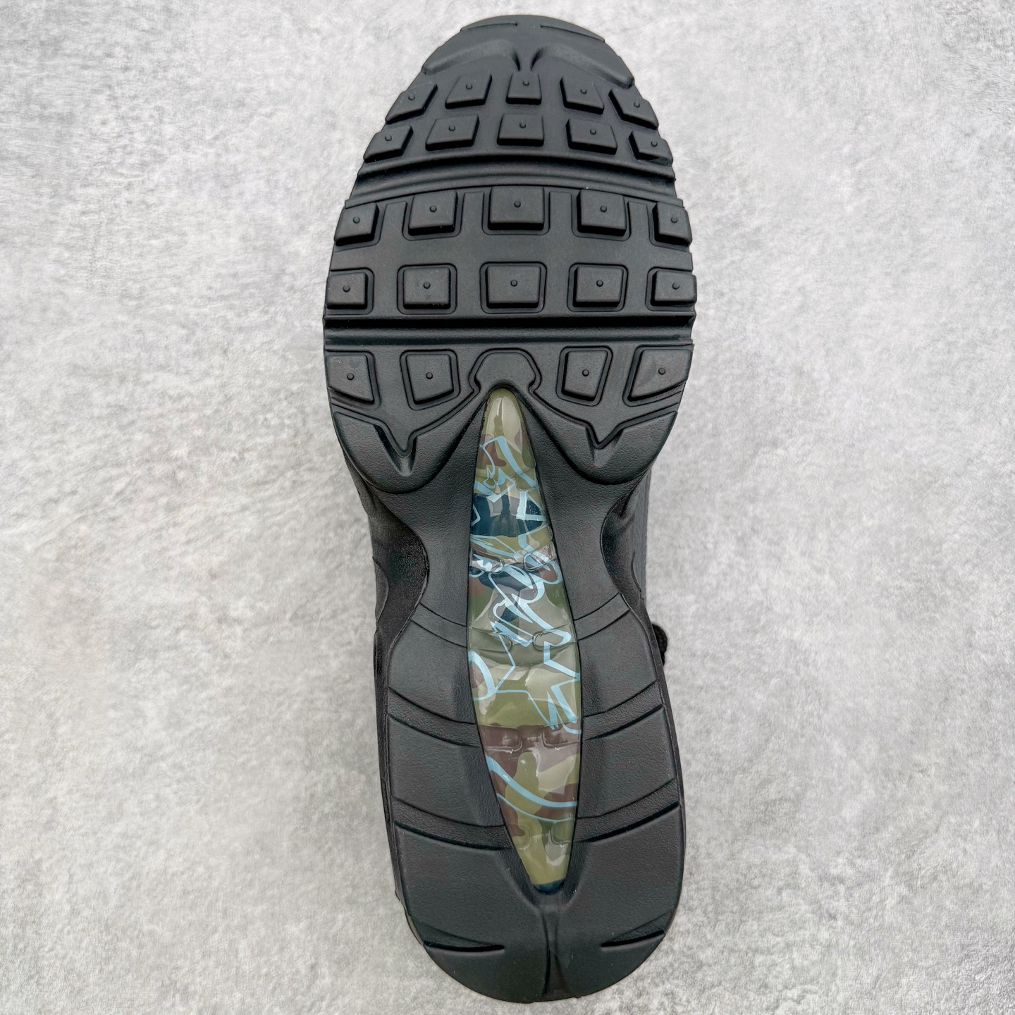 Corteiz x Nike Air Max 95 SP FB2709-002