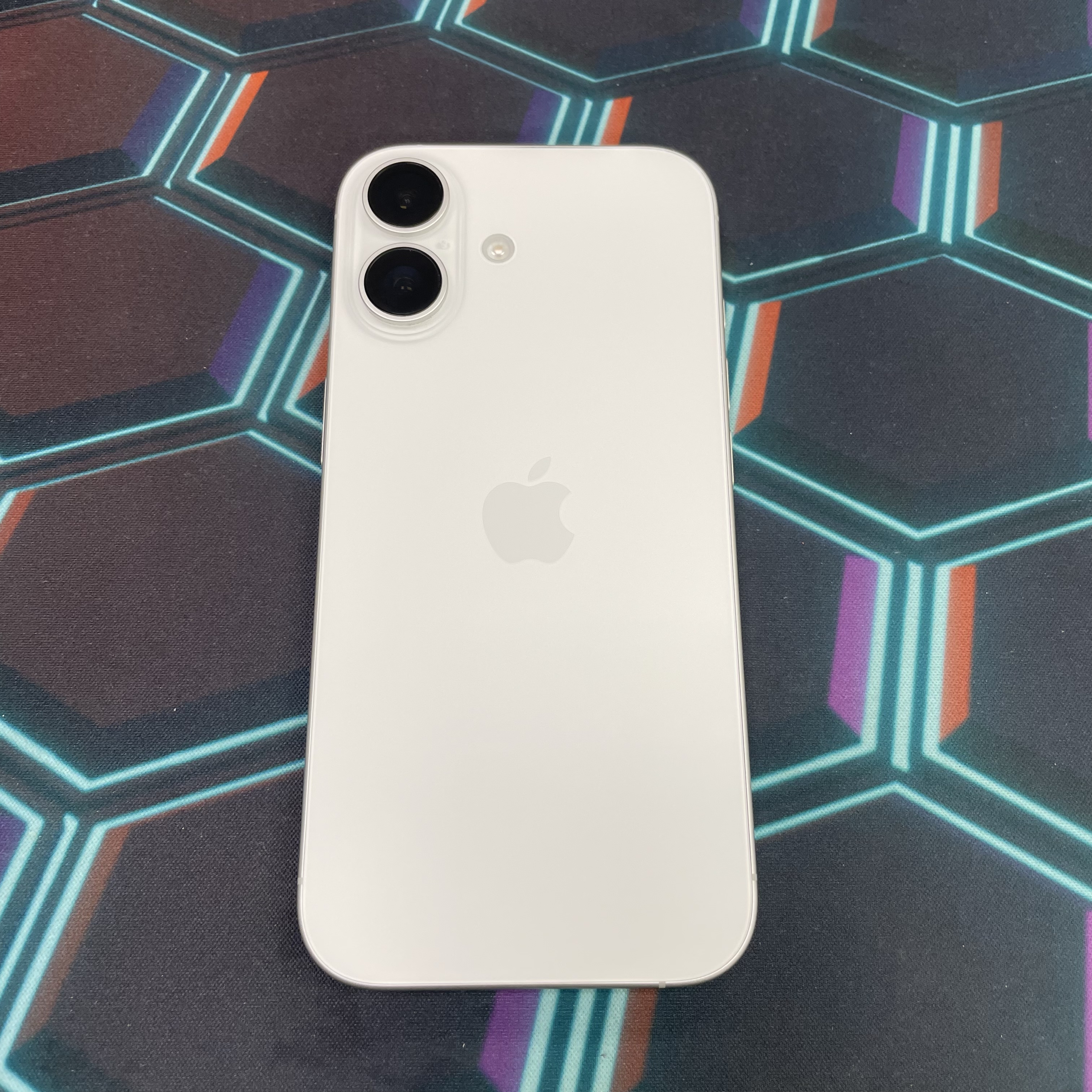 *8355 17 完美機 256GB 電91 白色 white