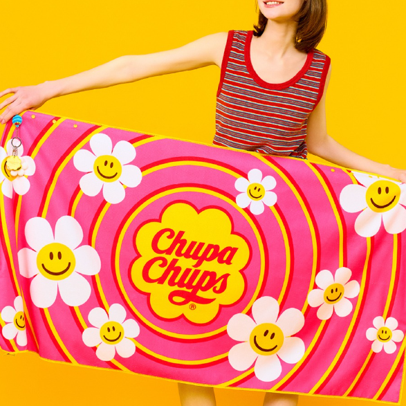 [Wiggle Wiggle x Chupa Chups] Beach Towel