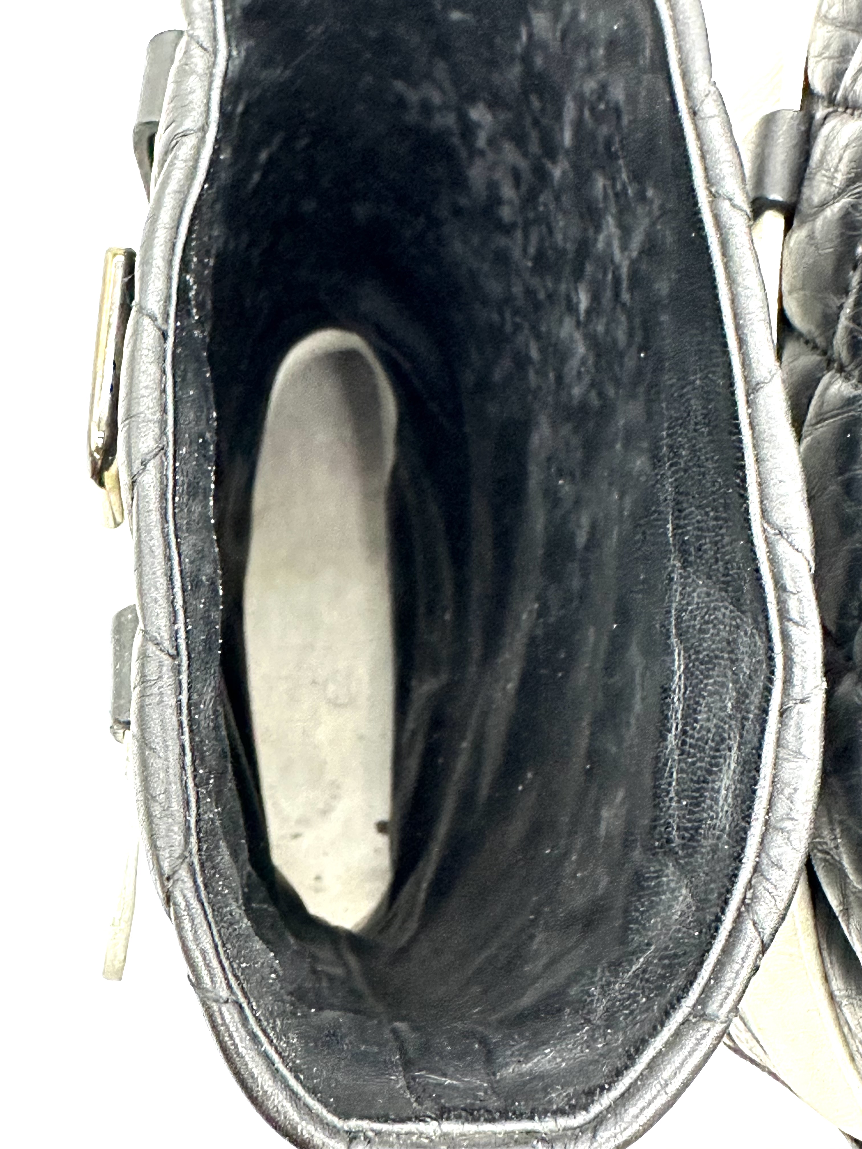 Pre-owned Chanel black quilted leather mid-calf boots / Product Code: 26040407