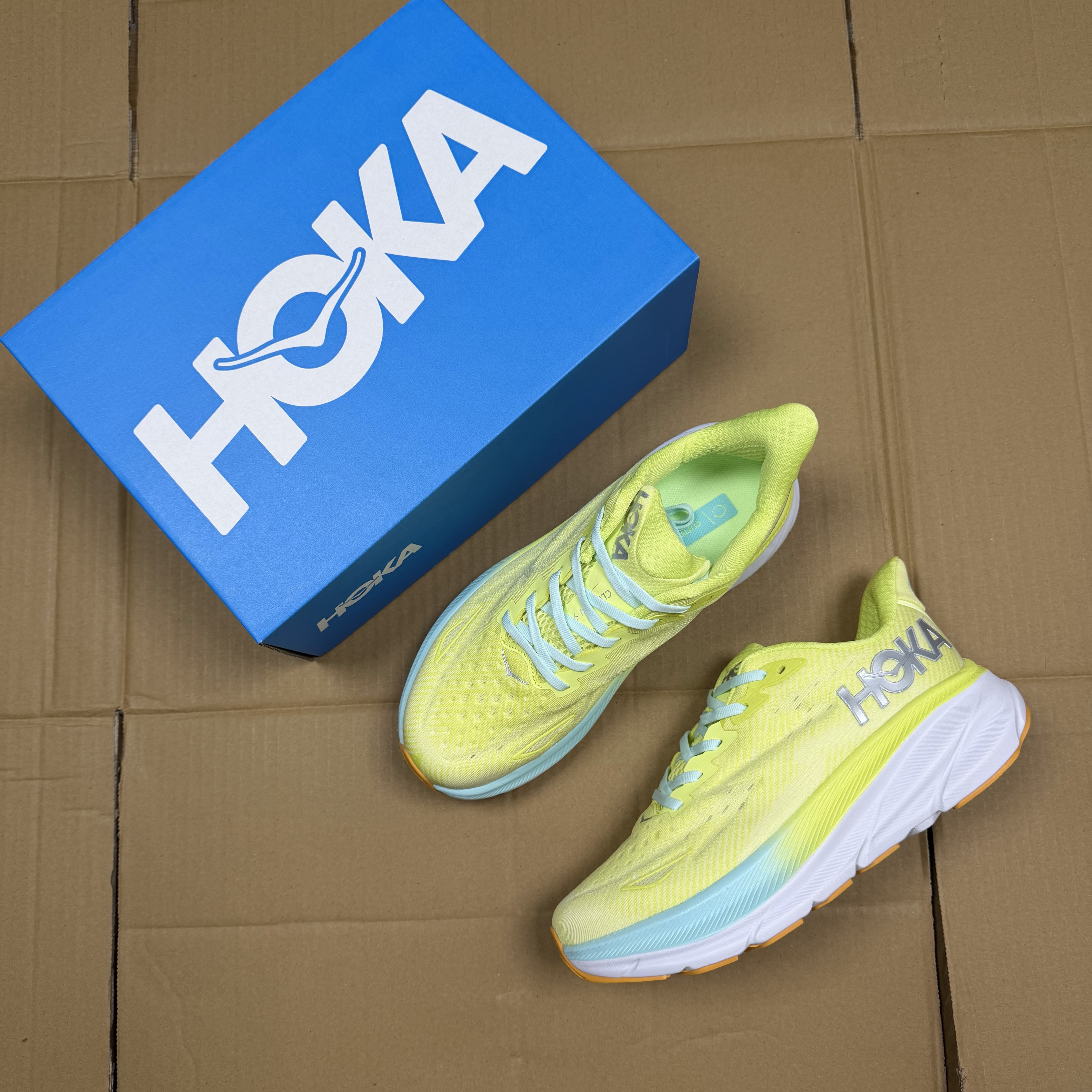 Hoka Clifton 9