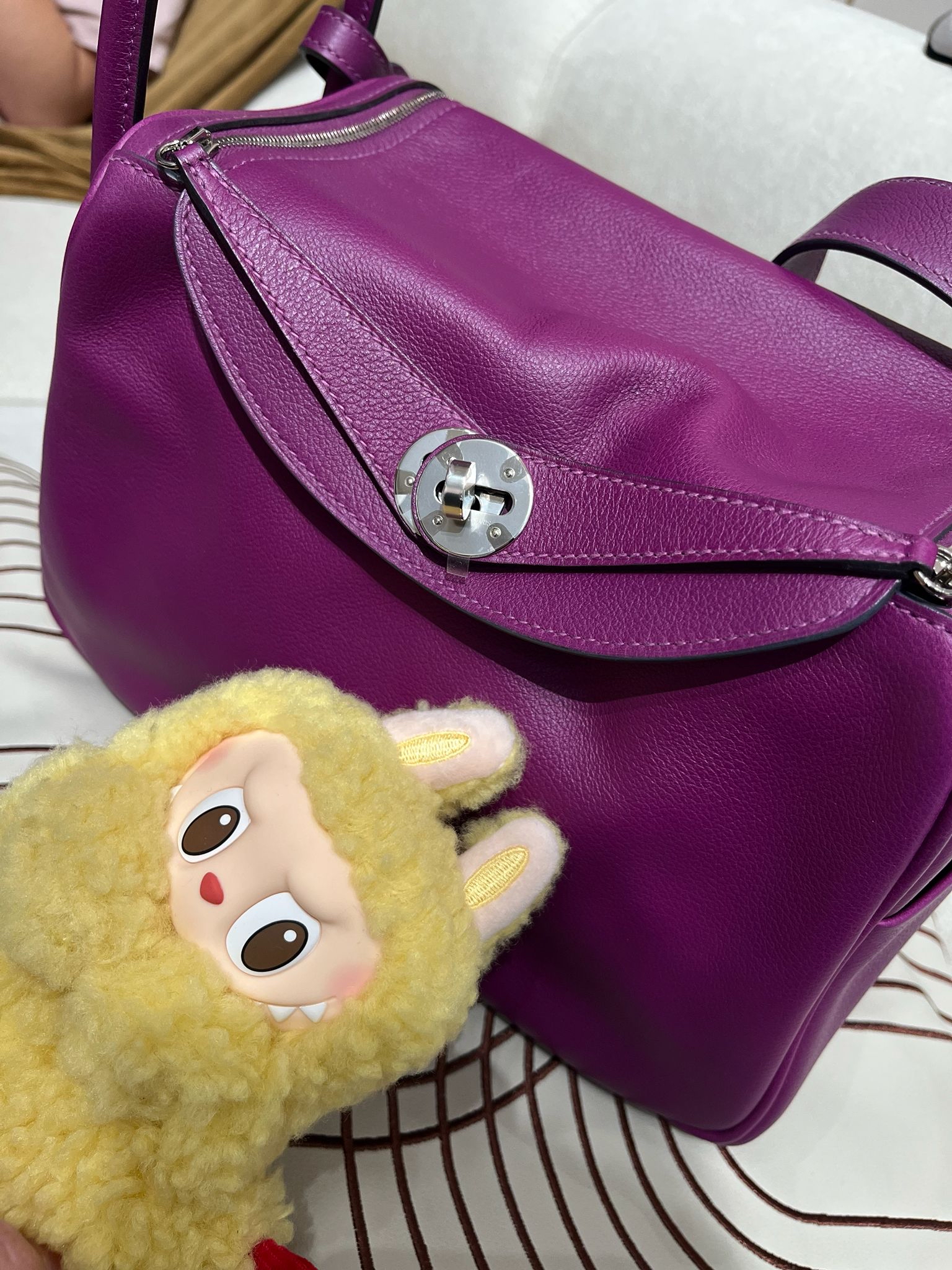 Hermes Lindy 26,P9,EC牛皮,STAMP Y 100%Authentic ,98%new ✅dust bag✅BOX 