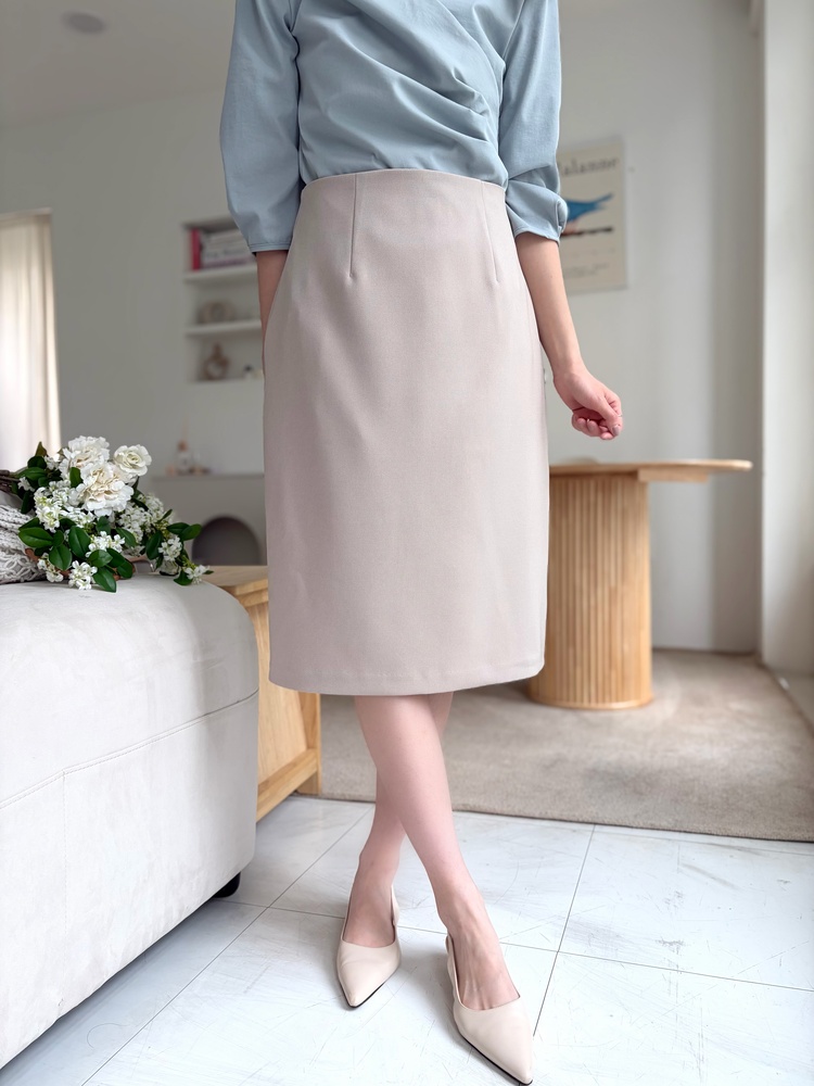 Leonie Tailored Midi Skirt (Beige)