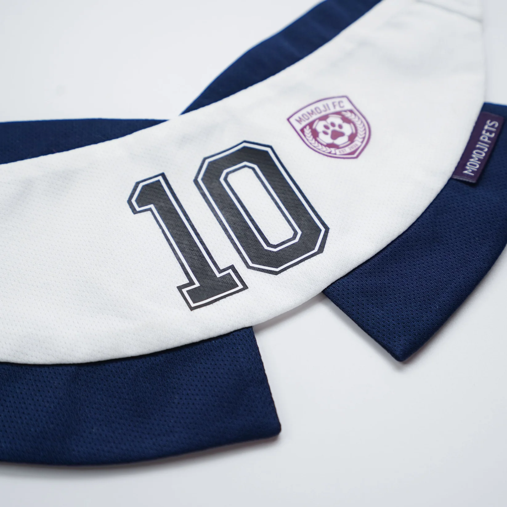 Momoji FC (7-London White) | Pet Neckwear