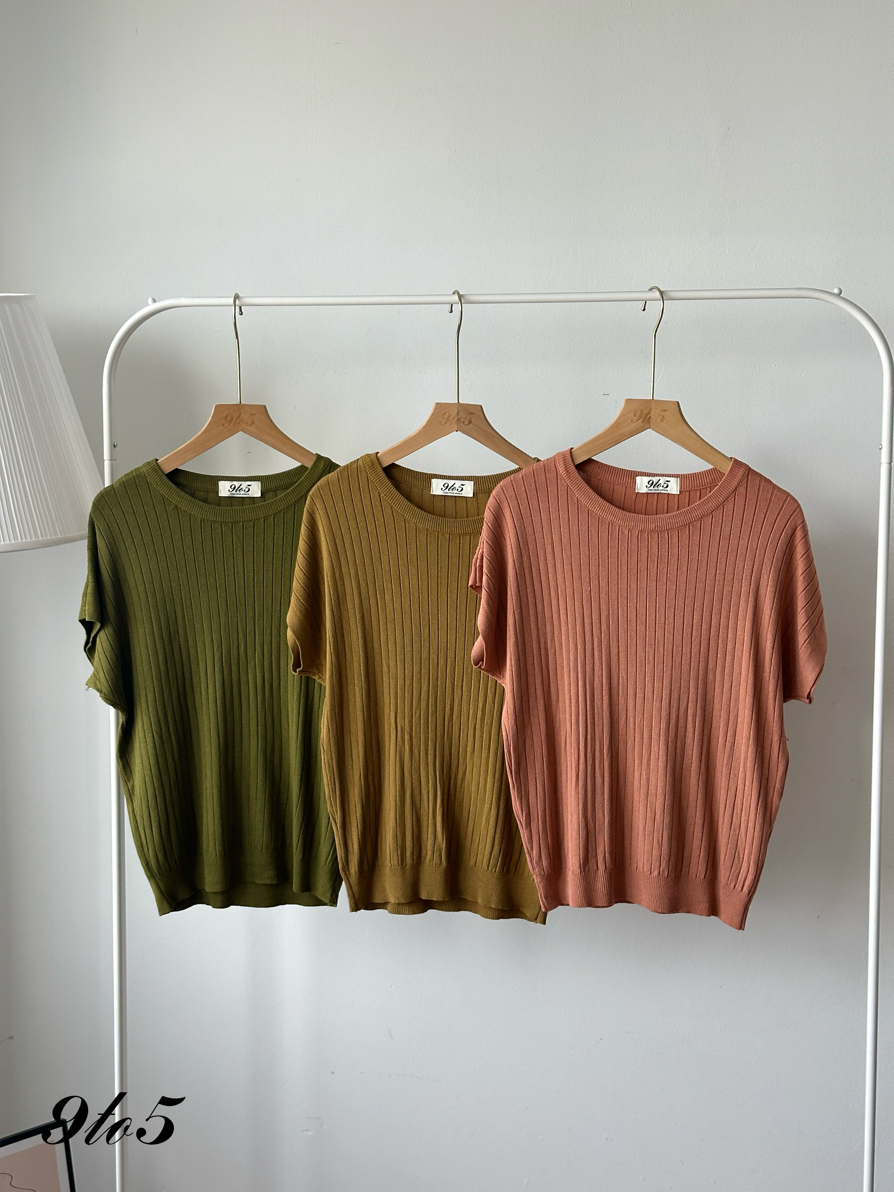 T4254 Round Neck Ribbed Knit Top - 5 Colors 