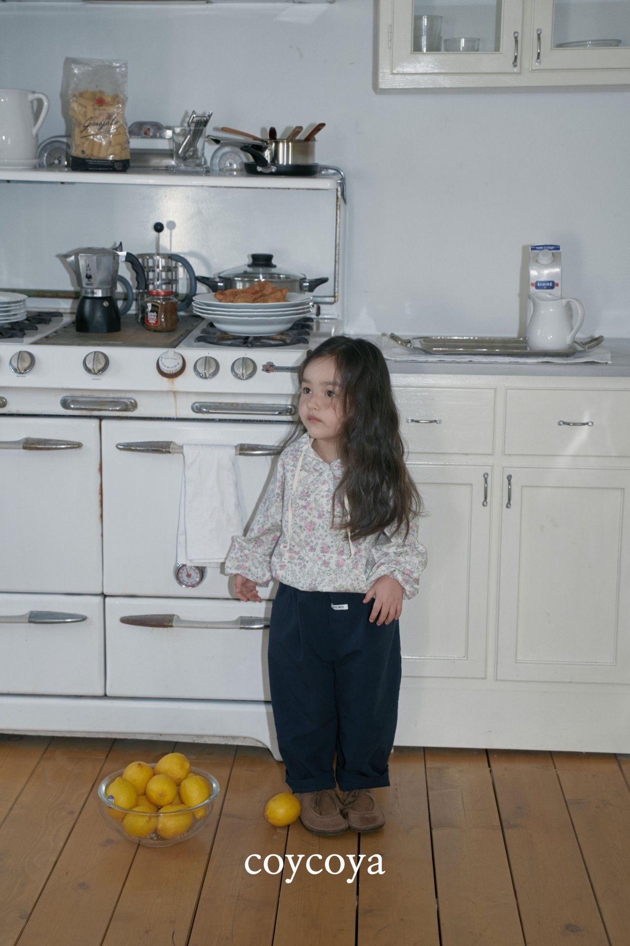 🌸預訂 韓國直送🌸🇰🇷COYCOYA兩色蕾絲花邊碎花連帽上衣