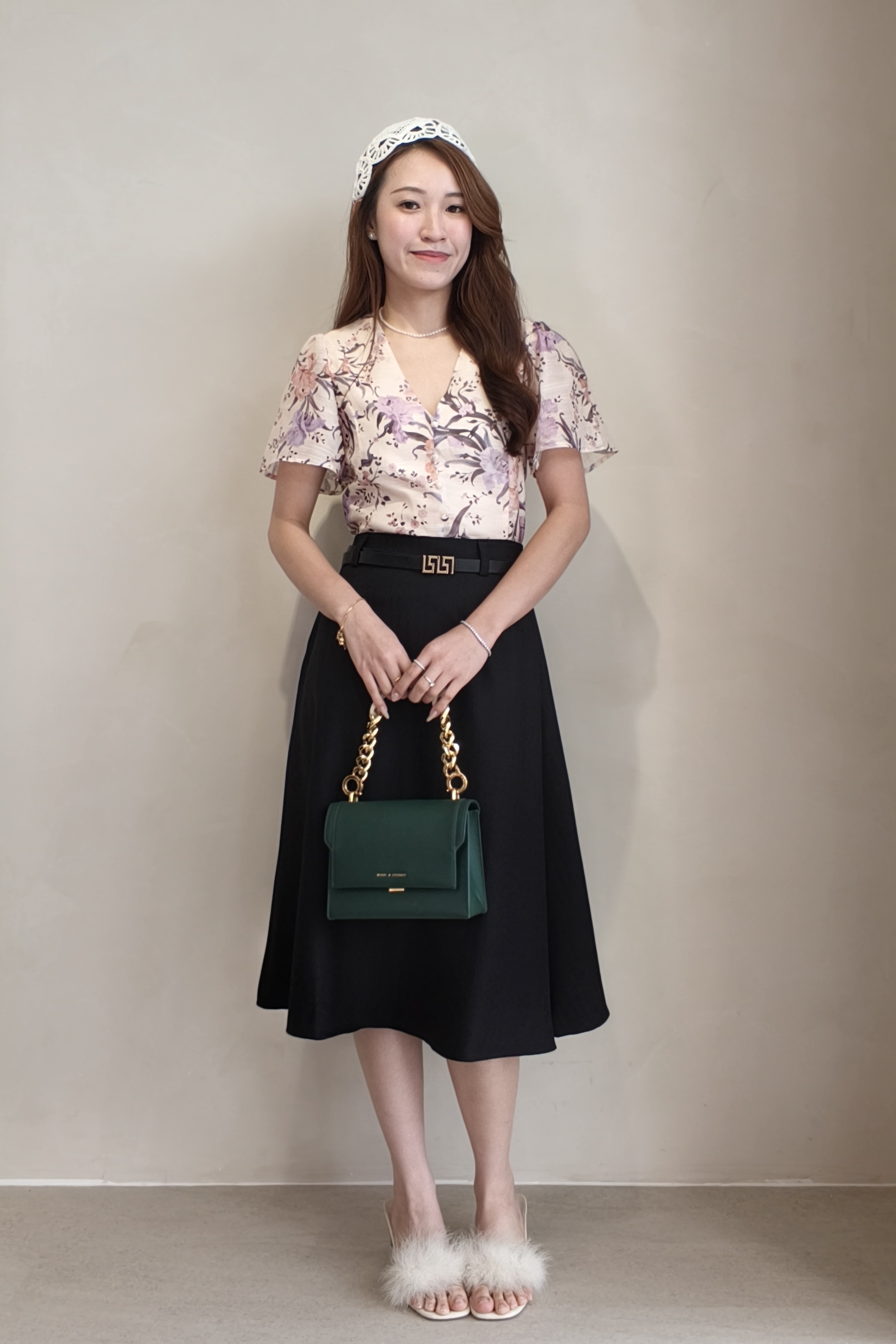 63050 Blooming Elegance Floral V-Neck Blouse