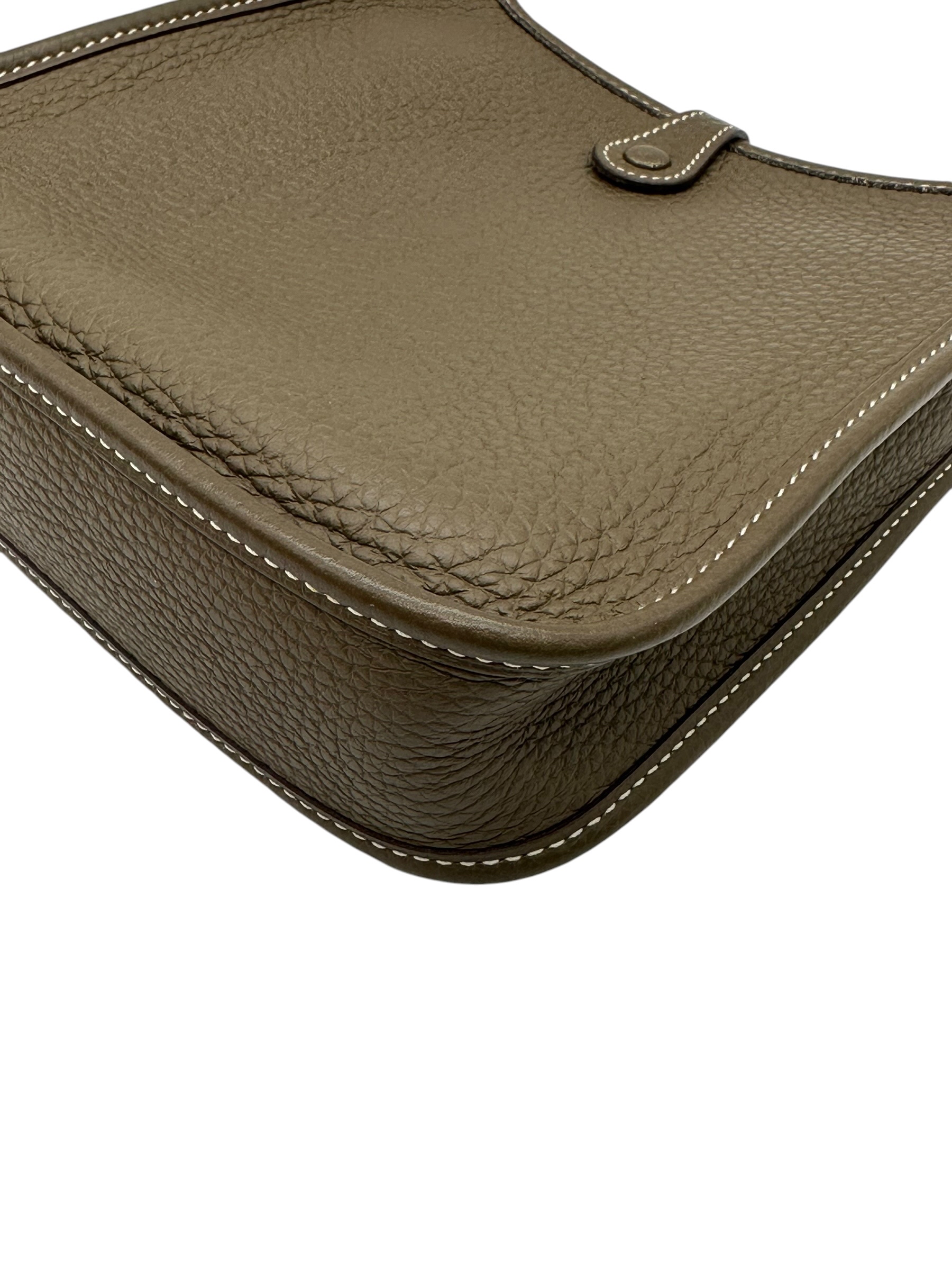 Pre-owned HERMÉS Mini E Stamp U / Product Code: 070603