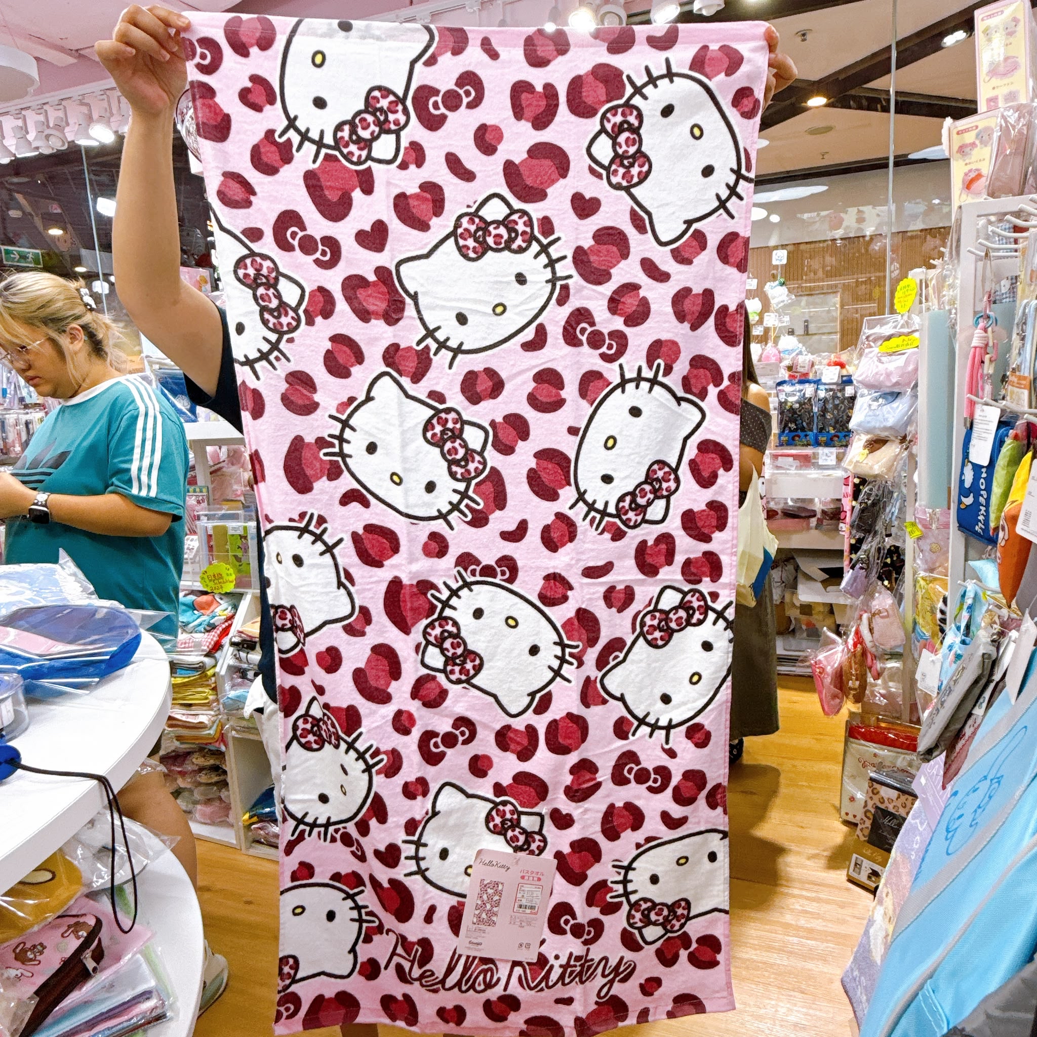 日本直送Hello Kitty 120×60 cm毛巾浴巾