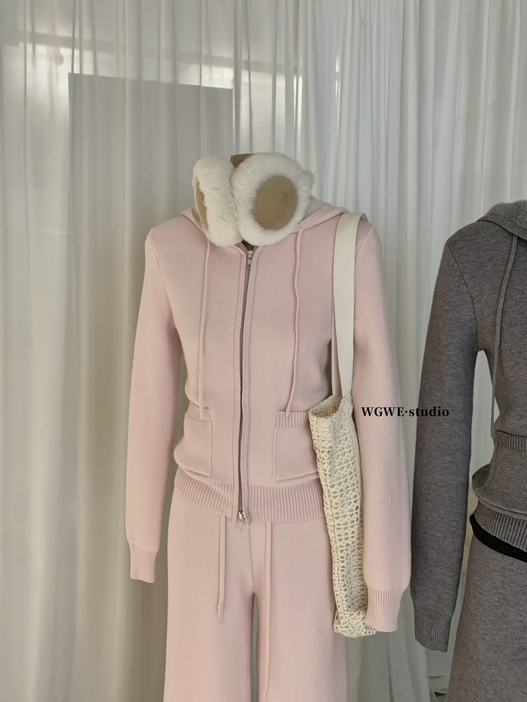 1712 HOODED ZIP-UP KNIT SET 连帽拉链针织套装