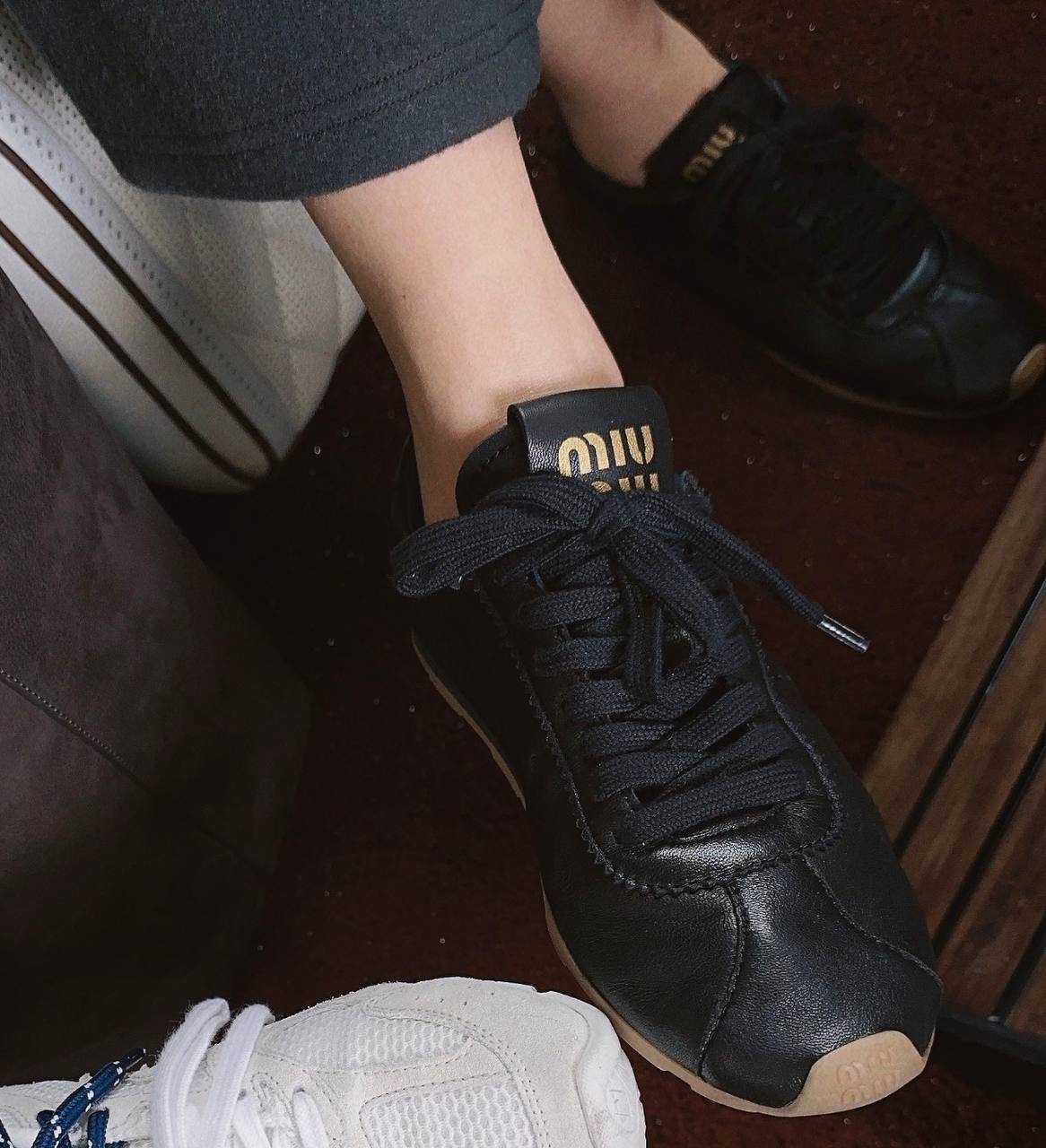 限時優惠✨(只限此色)  訂貨📮MIUMIU PLUME sneaker    Size 35.5/36/36.5/37/38/39