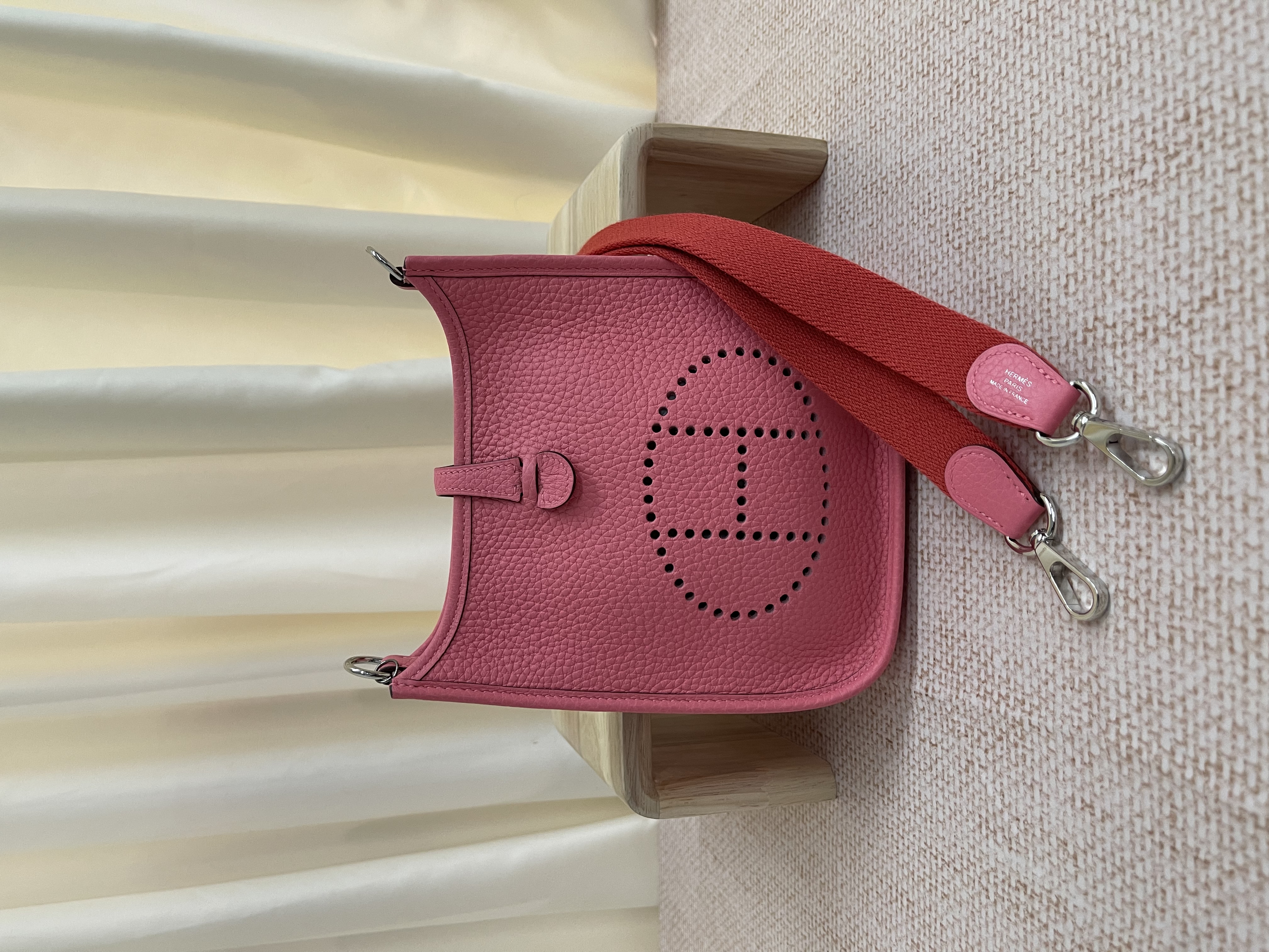 Pre-owned Hermes Mini E/ 26Y109