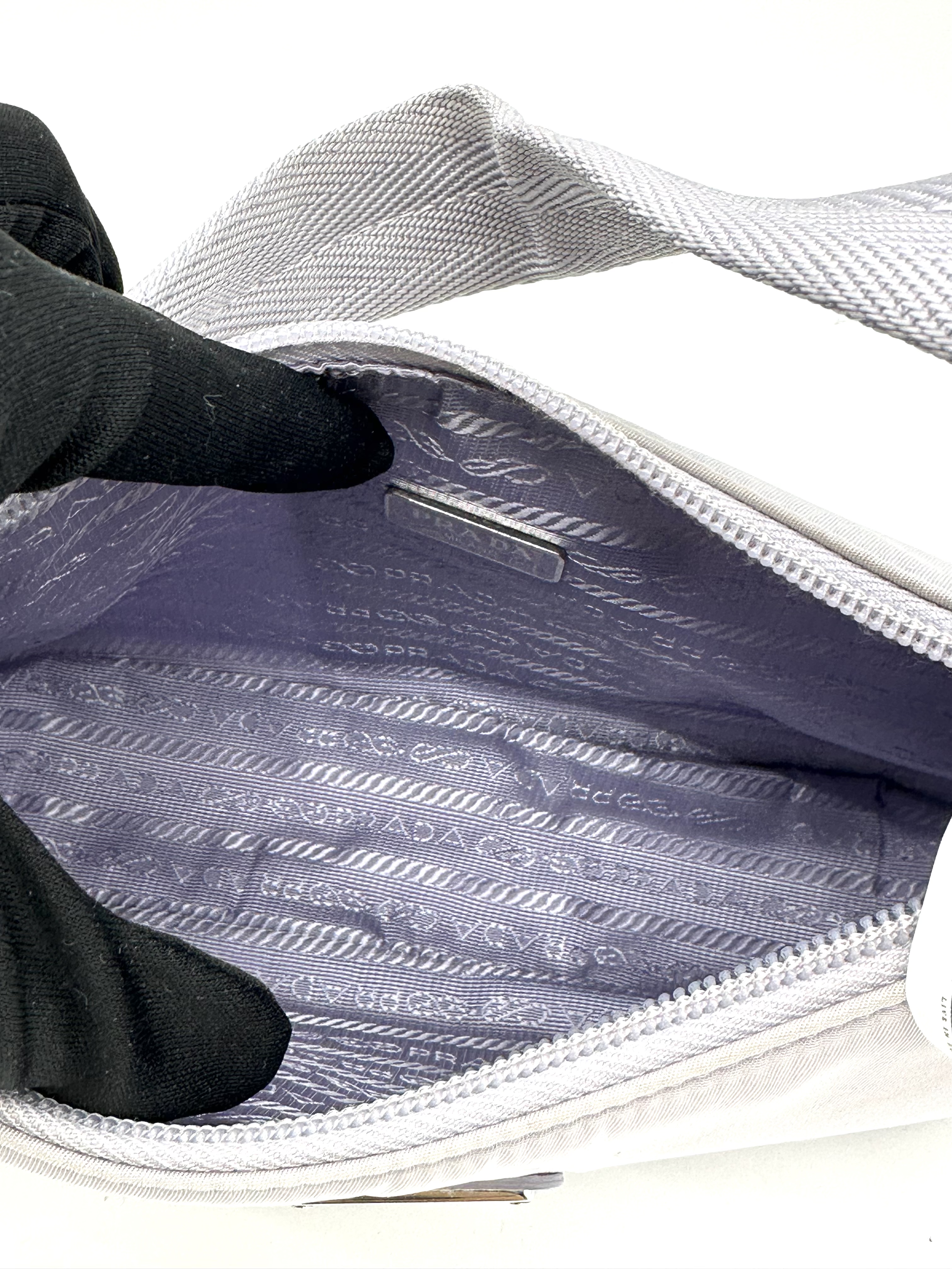 Pre-owned Prada Prada Re-Edition 2000 Re-Nylon bag / Product Code: 26040103