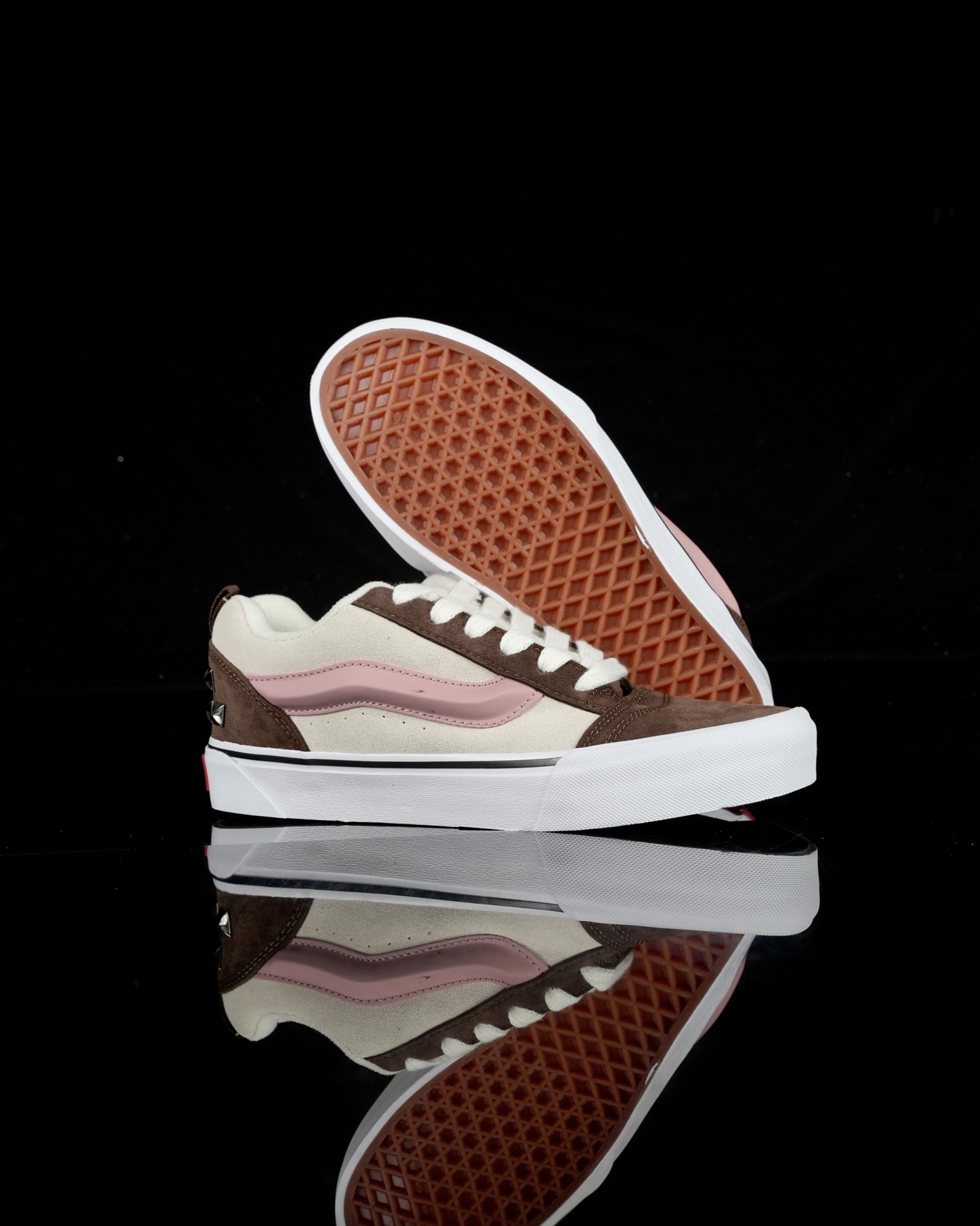 Vans Knu Skool